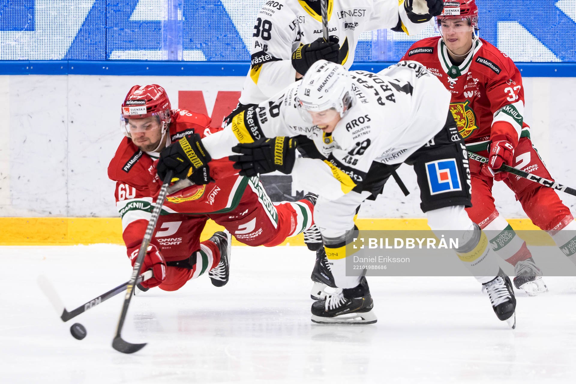 Moras Kalle Miketinac och Västeråss Emil Aronsson