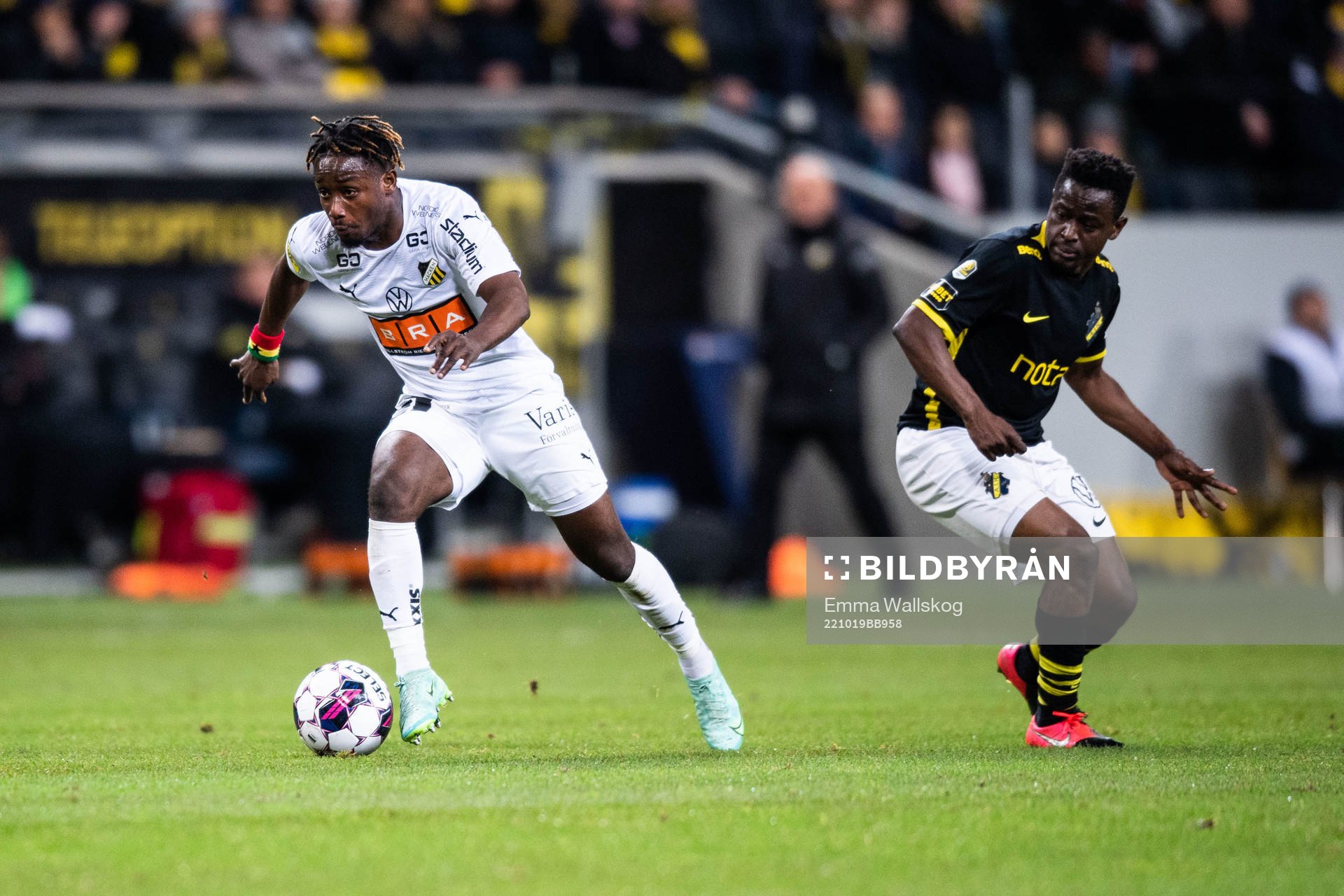 Häckens Ibrahim Sadiq och AIKs Erick Otieno Ouma