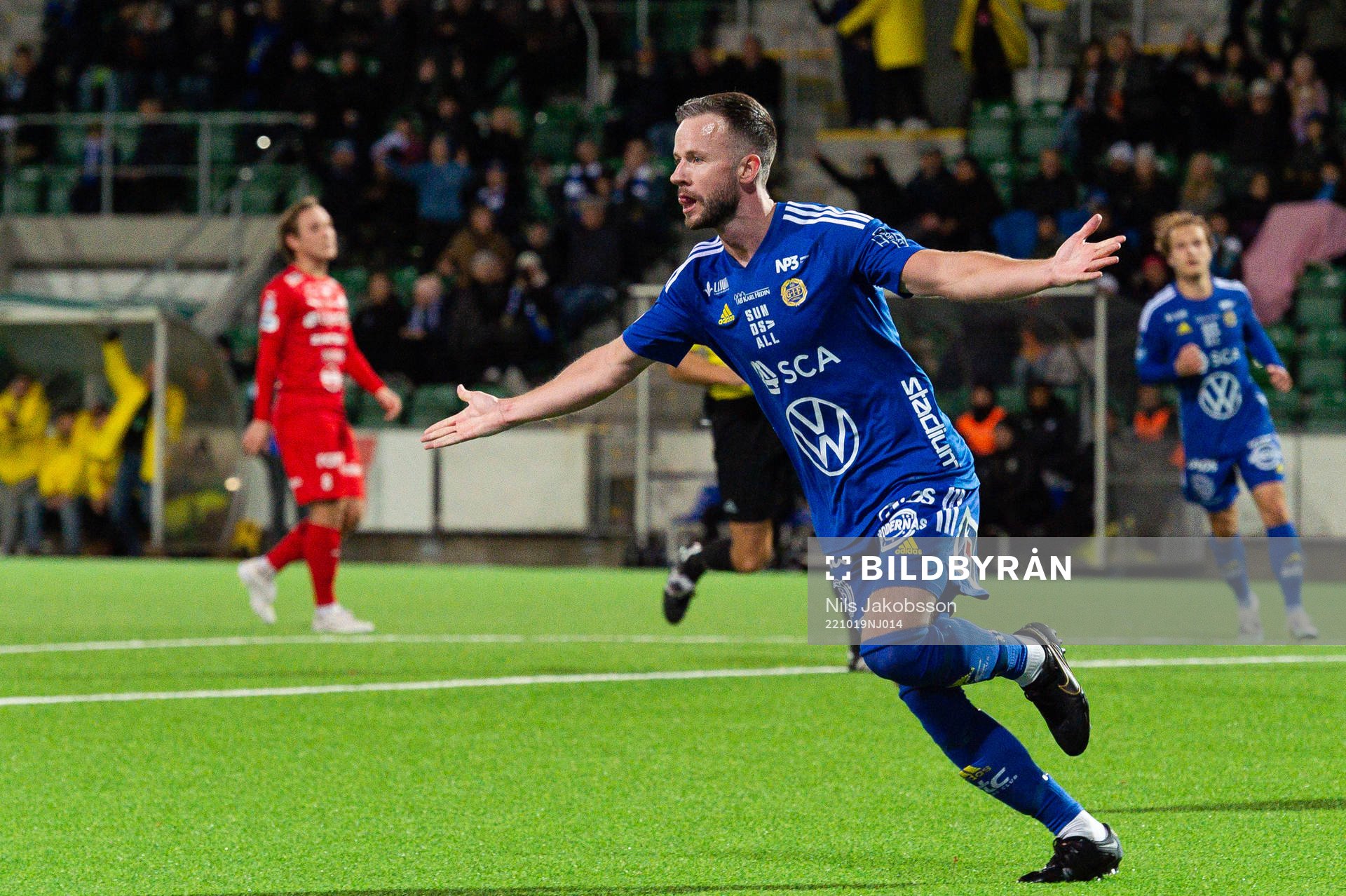 GIF Sundsvalls Robert Lundström jublar