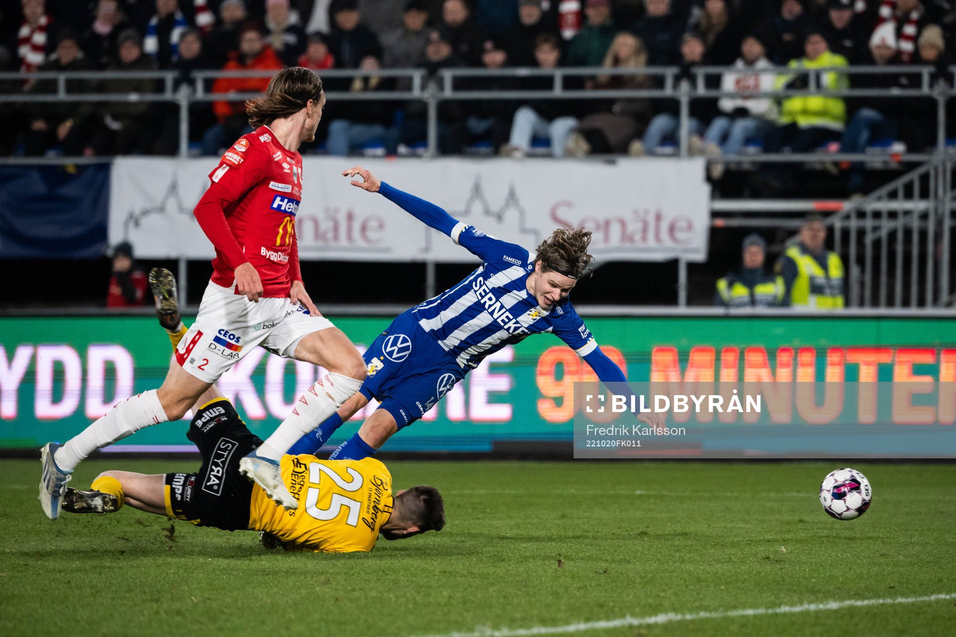 Degerfors Gustav Granath och målvakt Jeffrey Gal mot IFK