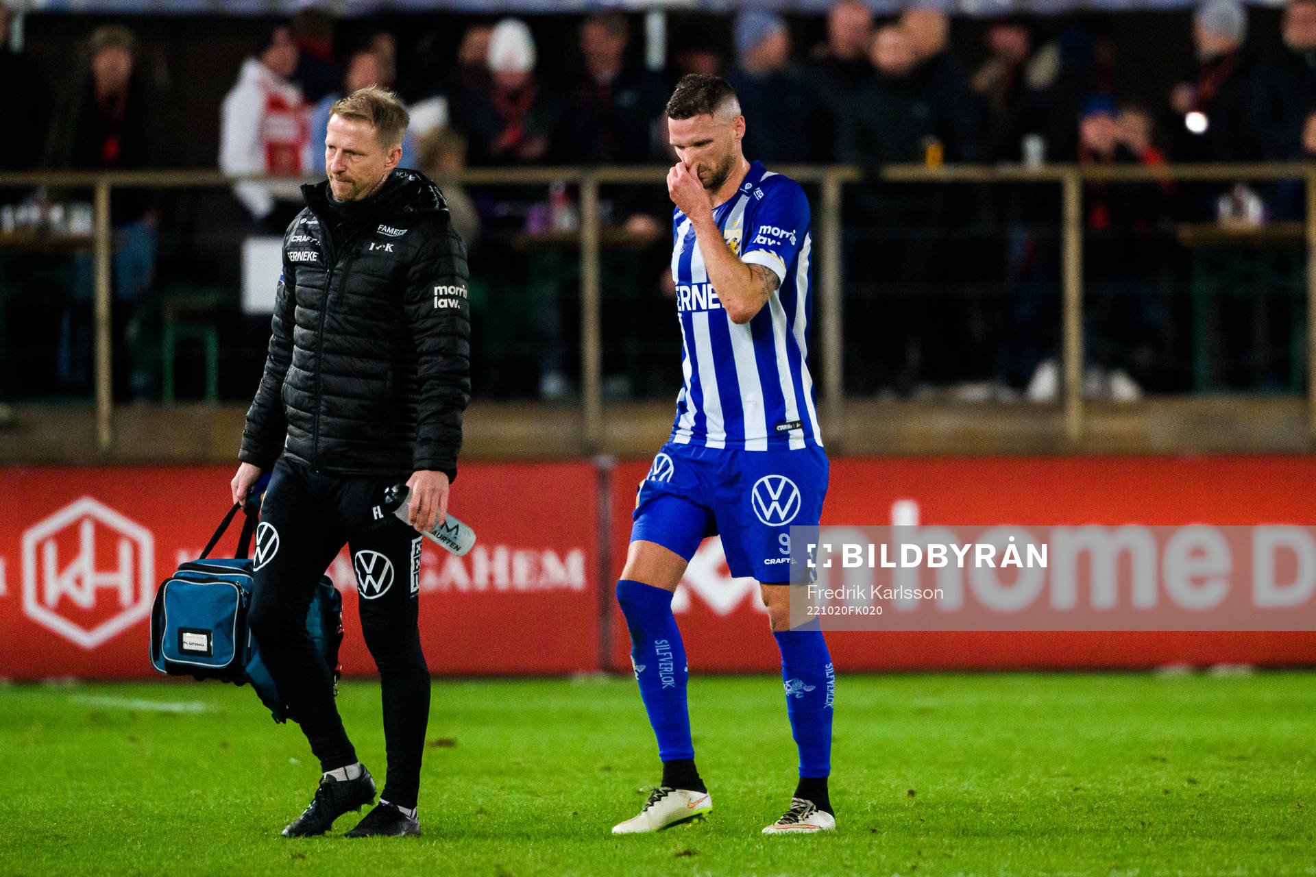 IFK Göteborgs Marcus Berg blir utbytt i första halvlek