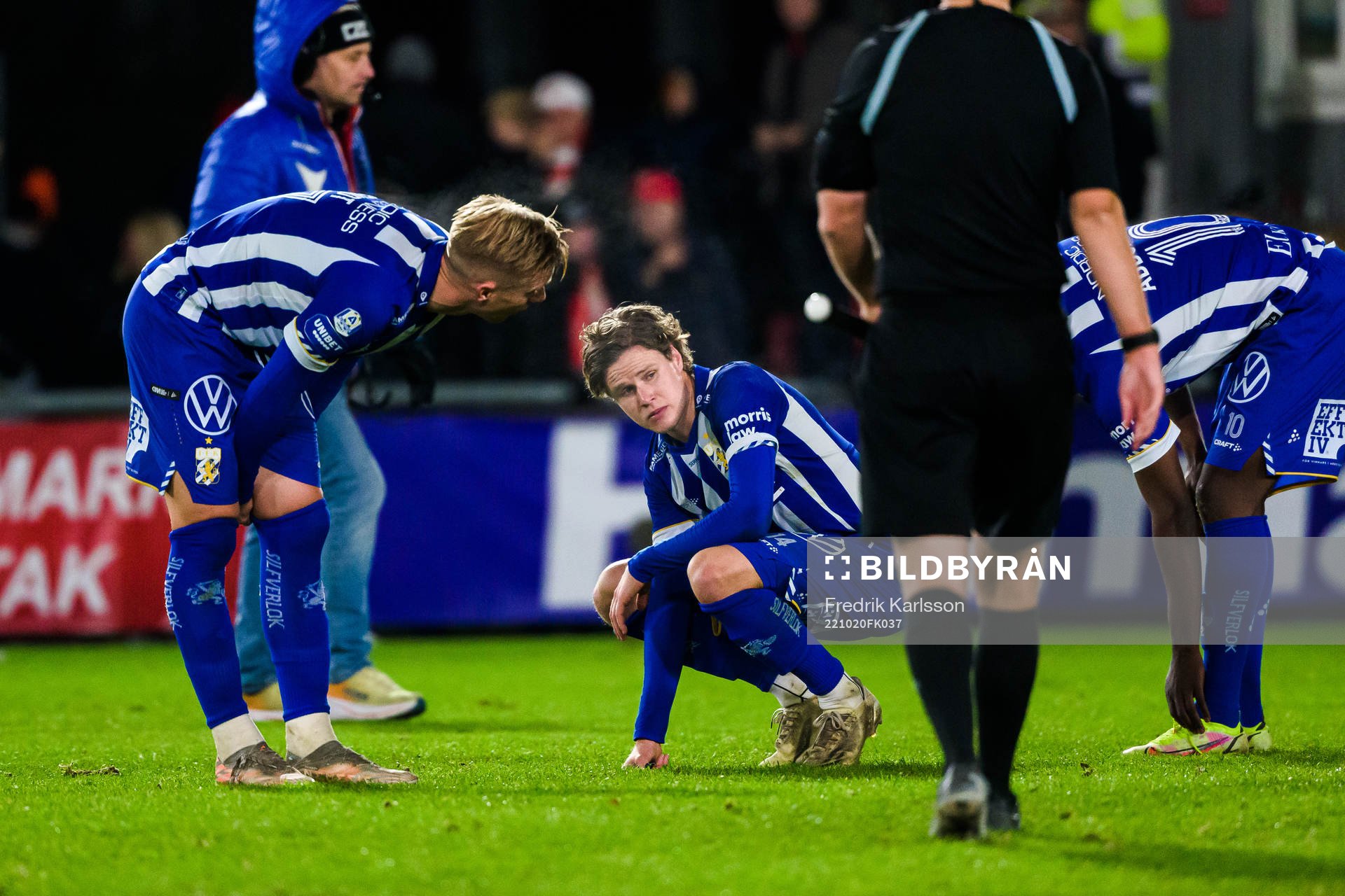 IFK Göteborgs Oscar Wendt och Gustaf Norlin deppar