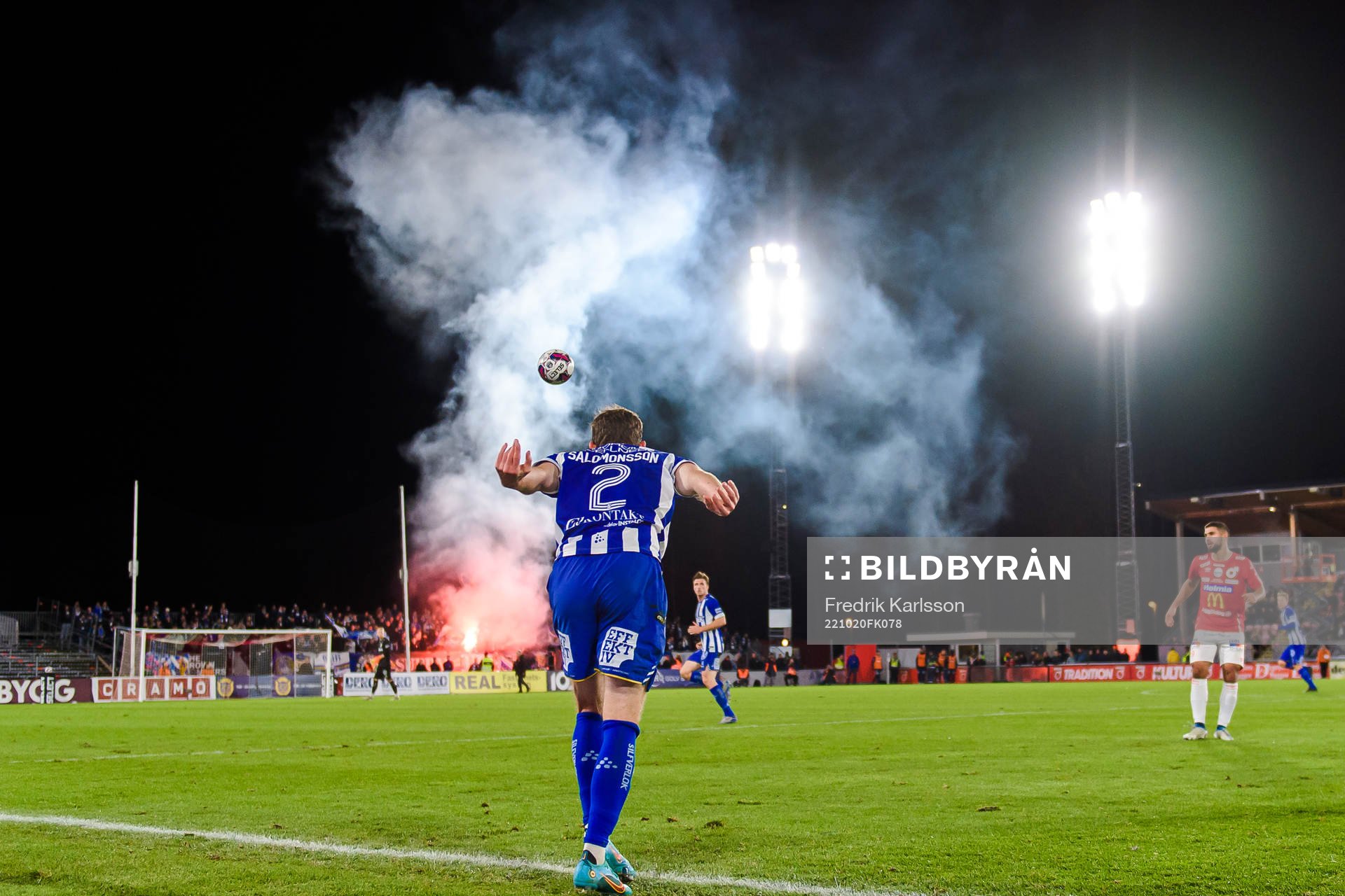 IFK Göteborgs Emil Salomonsson gör ett inkast
