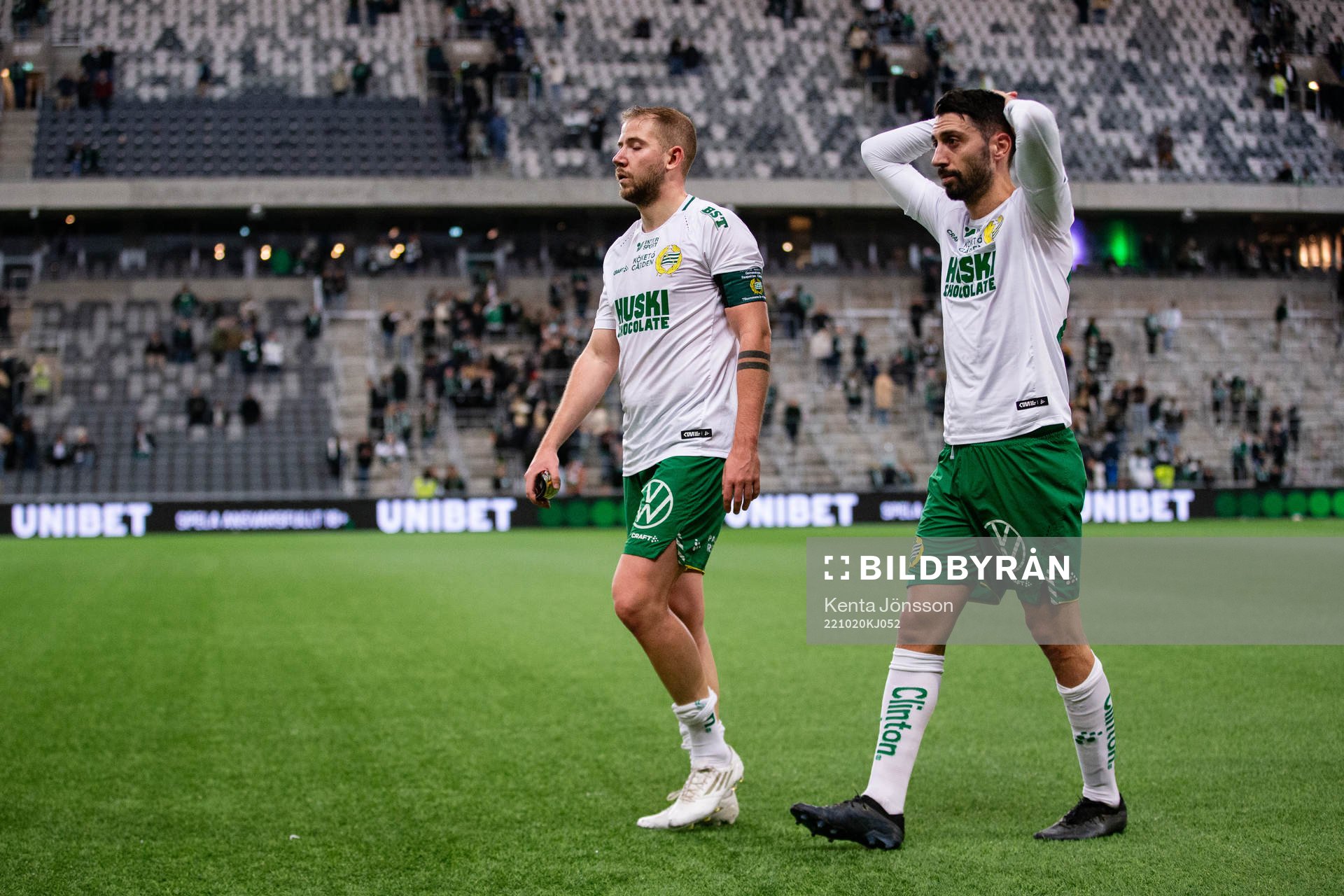 Hammarbys Darijan Bojanic och Nahir Besara deppar