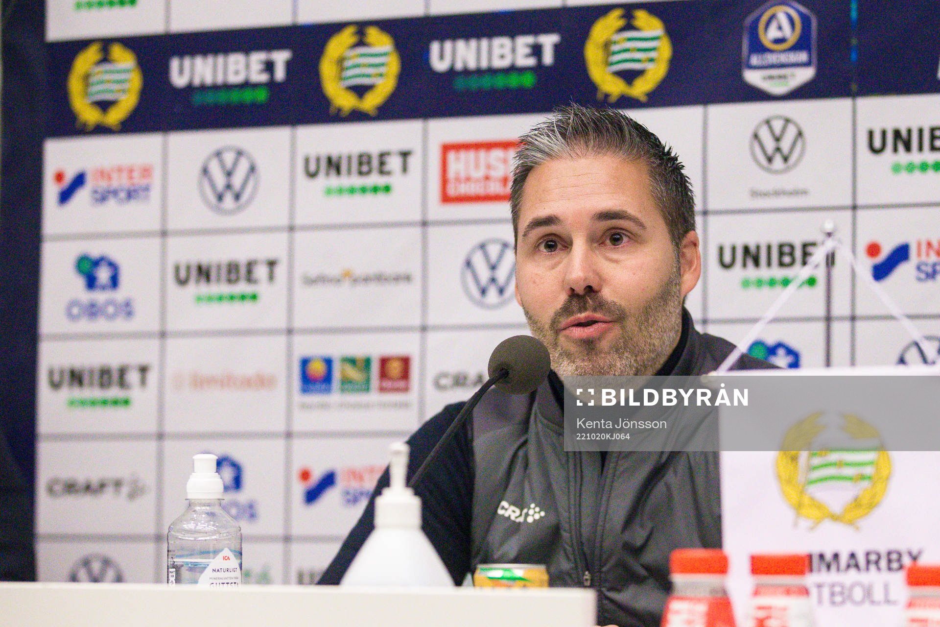 Hammarbys tränare Martí Cifuentes under presskonferensen efter fotbollsmatchen i Allsvenskan mellan Hammarby och Sirius den 20 oktober 2022 i Stockholm. 