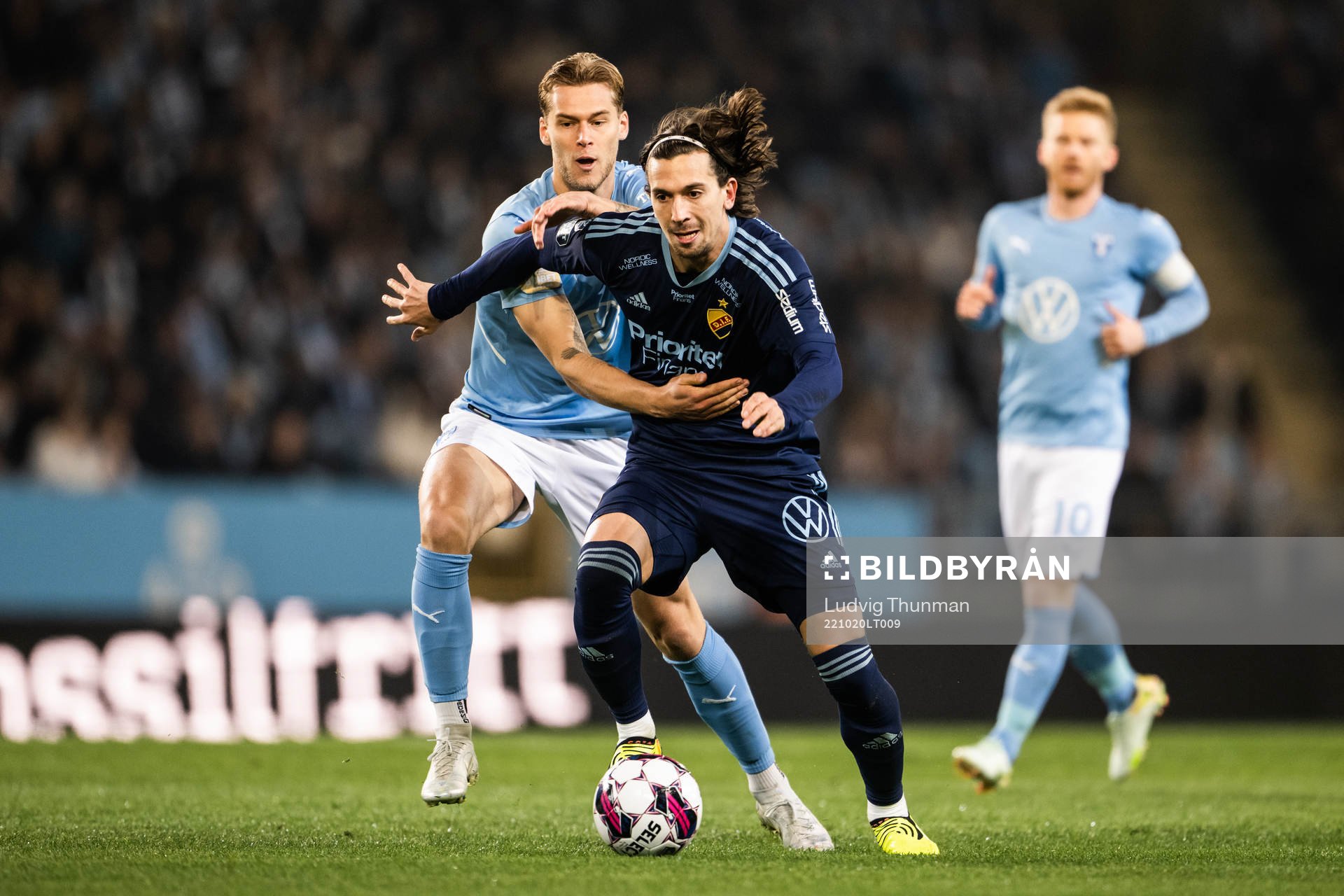 Malmö FFs Felix Beijmo och Djurgårdens Gustav Wikheim