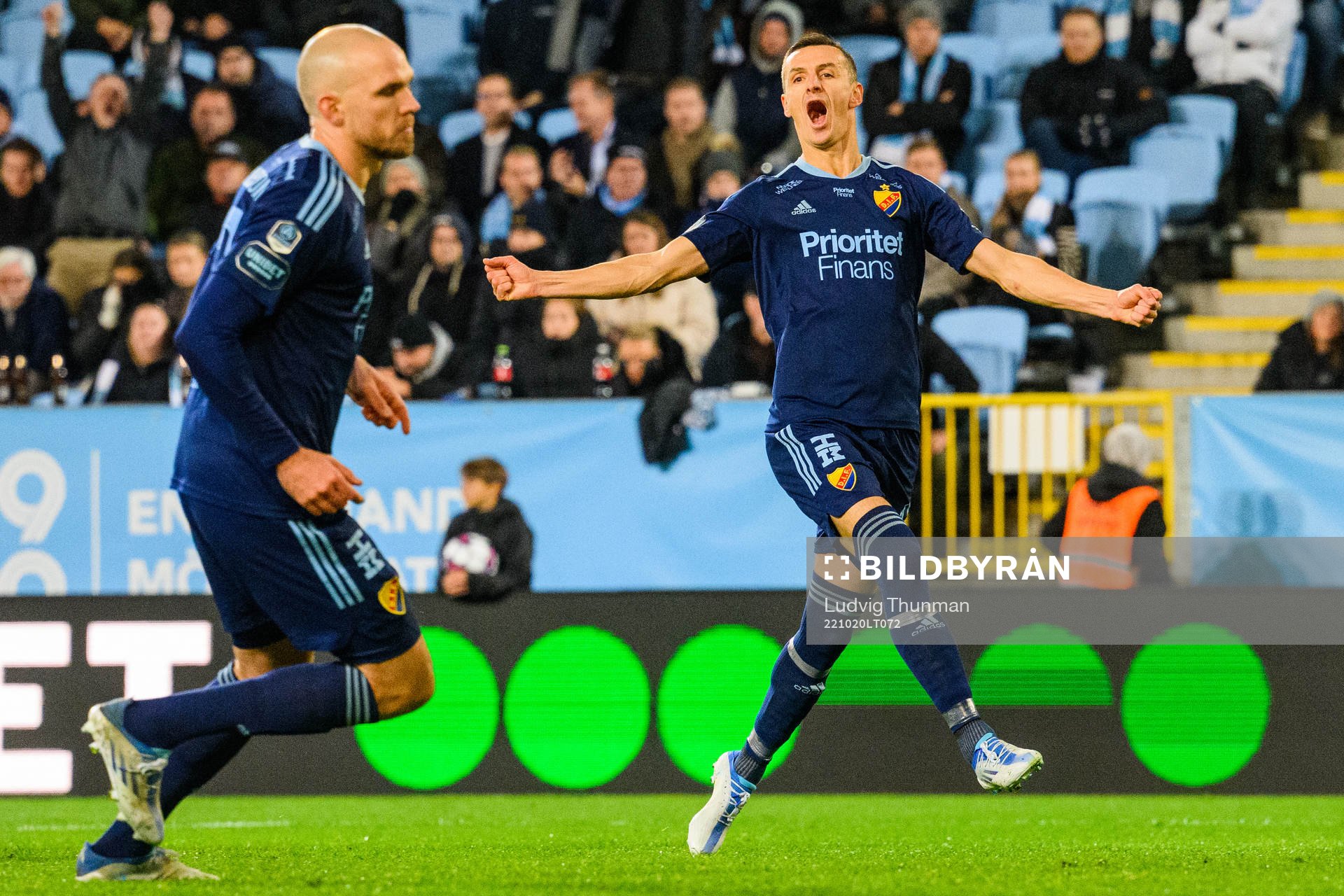 Djurgårdens Marcus Danielson och Haris Radetinac jublar