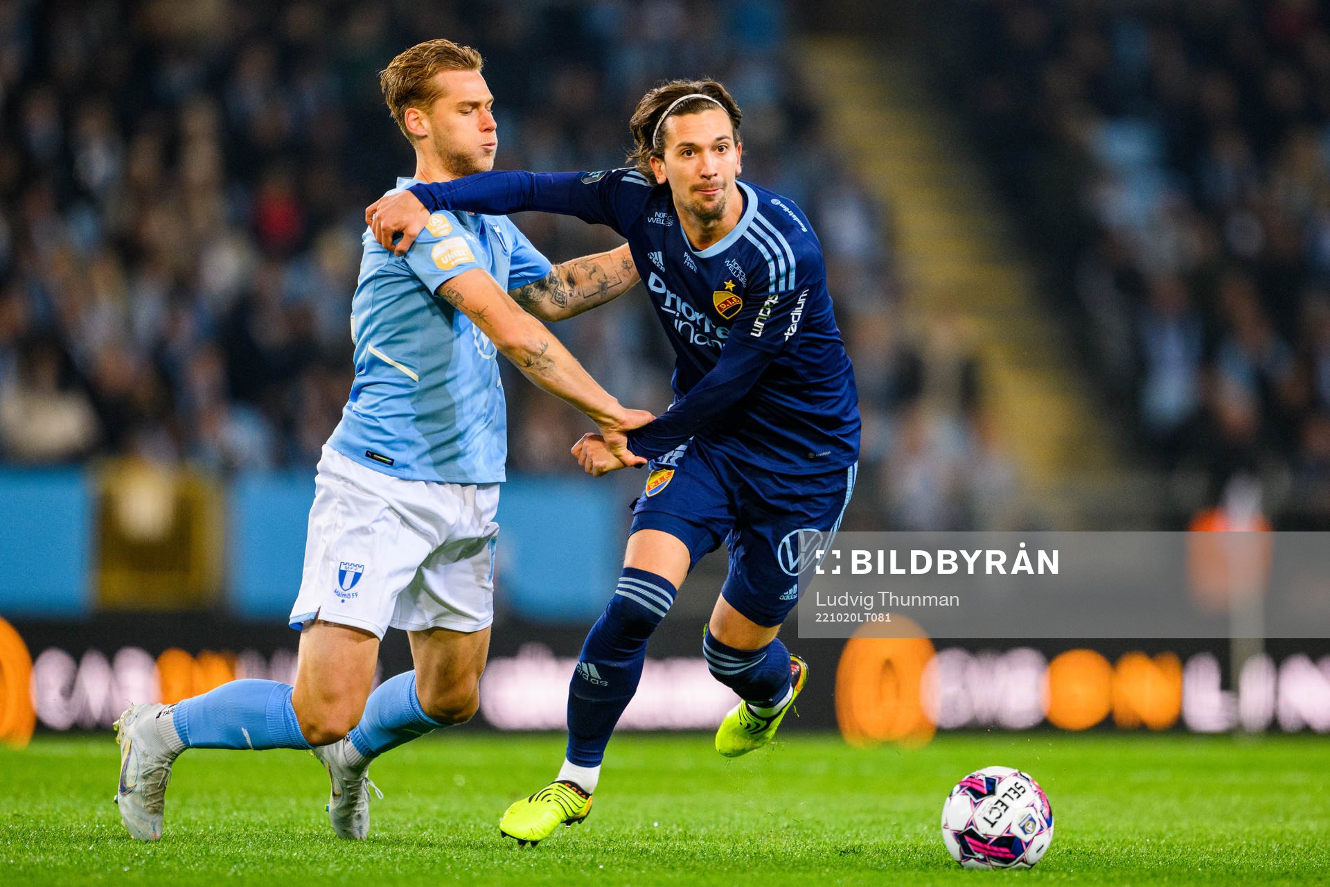 Malmö FFs Felix Beijmo och Djurgårdens Gustav Wikheim