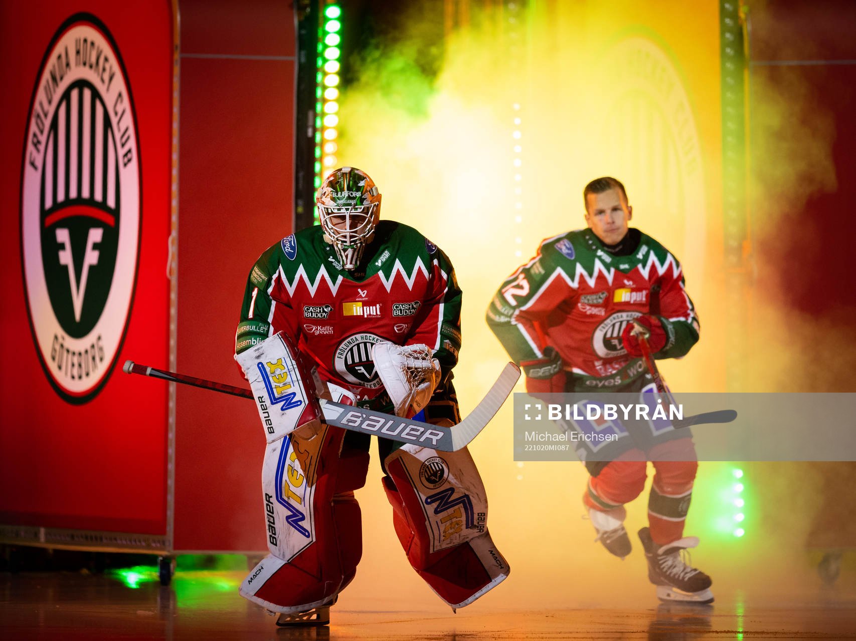Frölundas målvakt Lars Johansson och Max Friberg