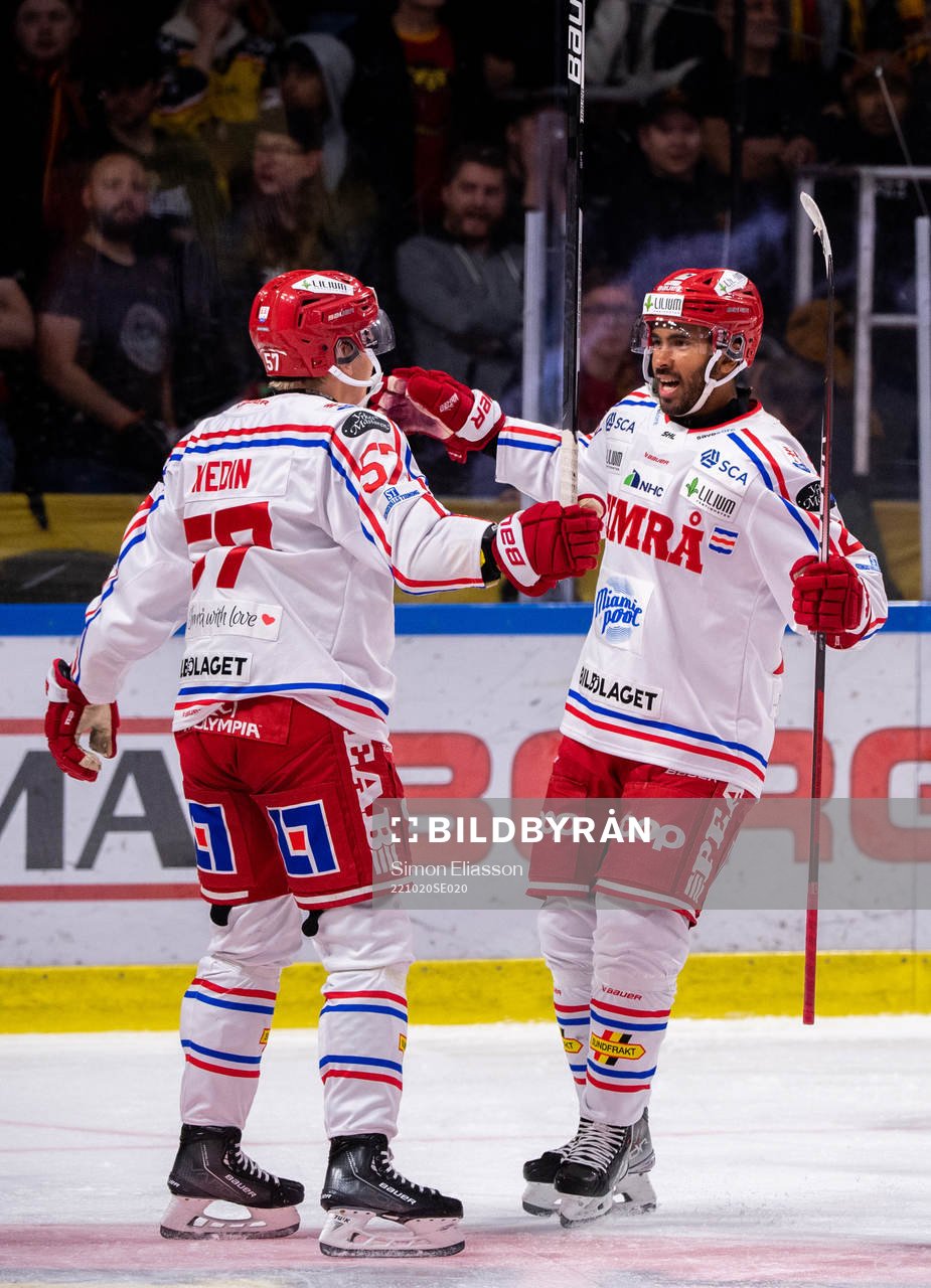 Timrås Anton Wedin och Jeremy Boyce-Rotevall jublar