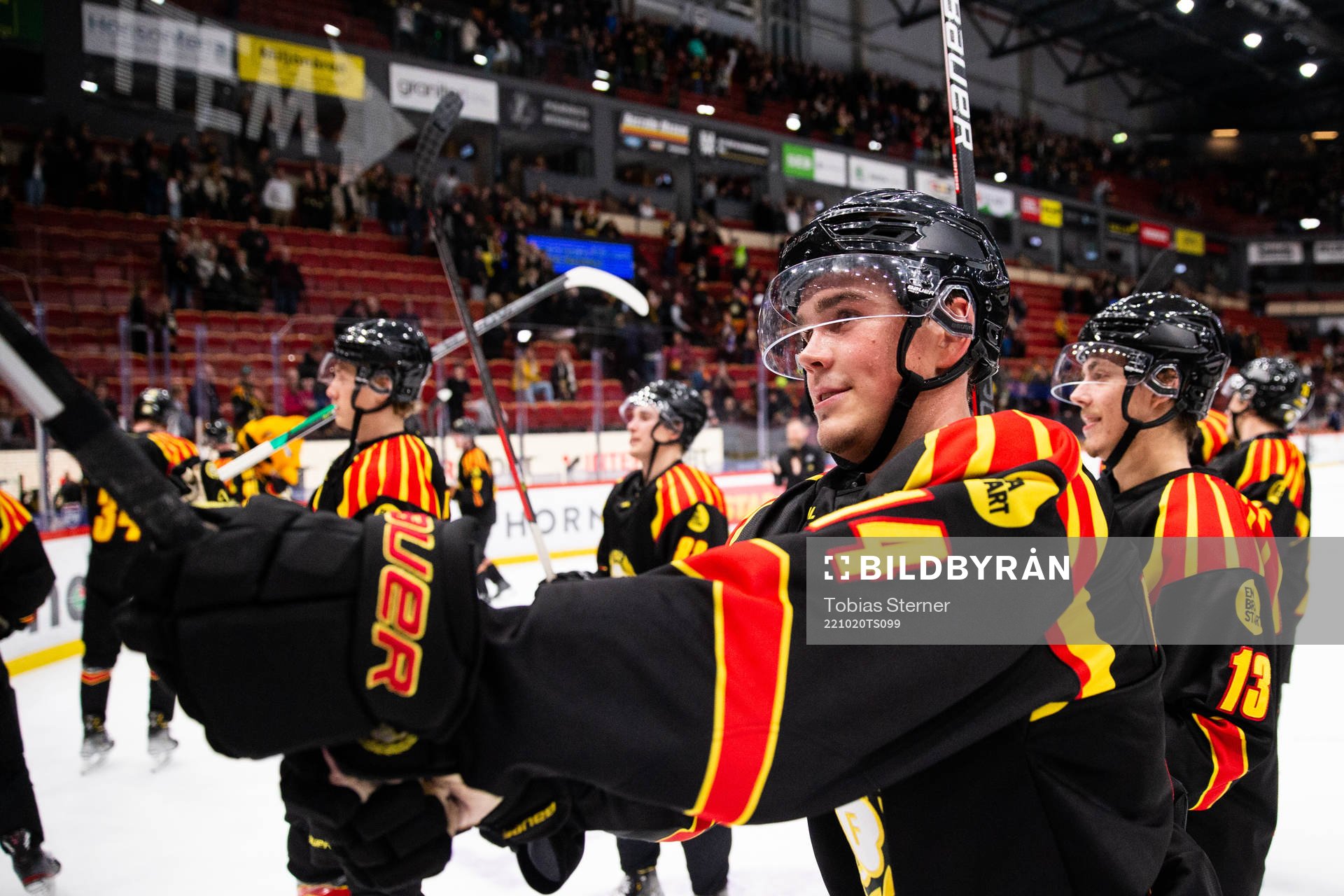 Brynäs Alexander Ljungkrantz jublar