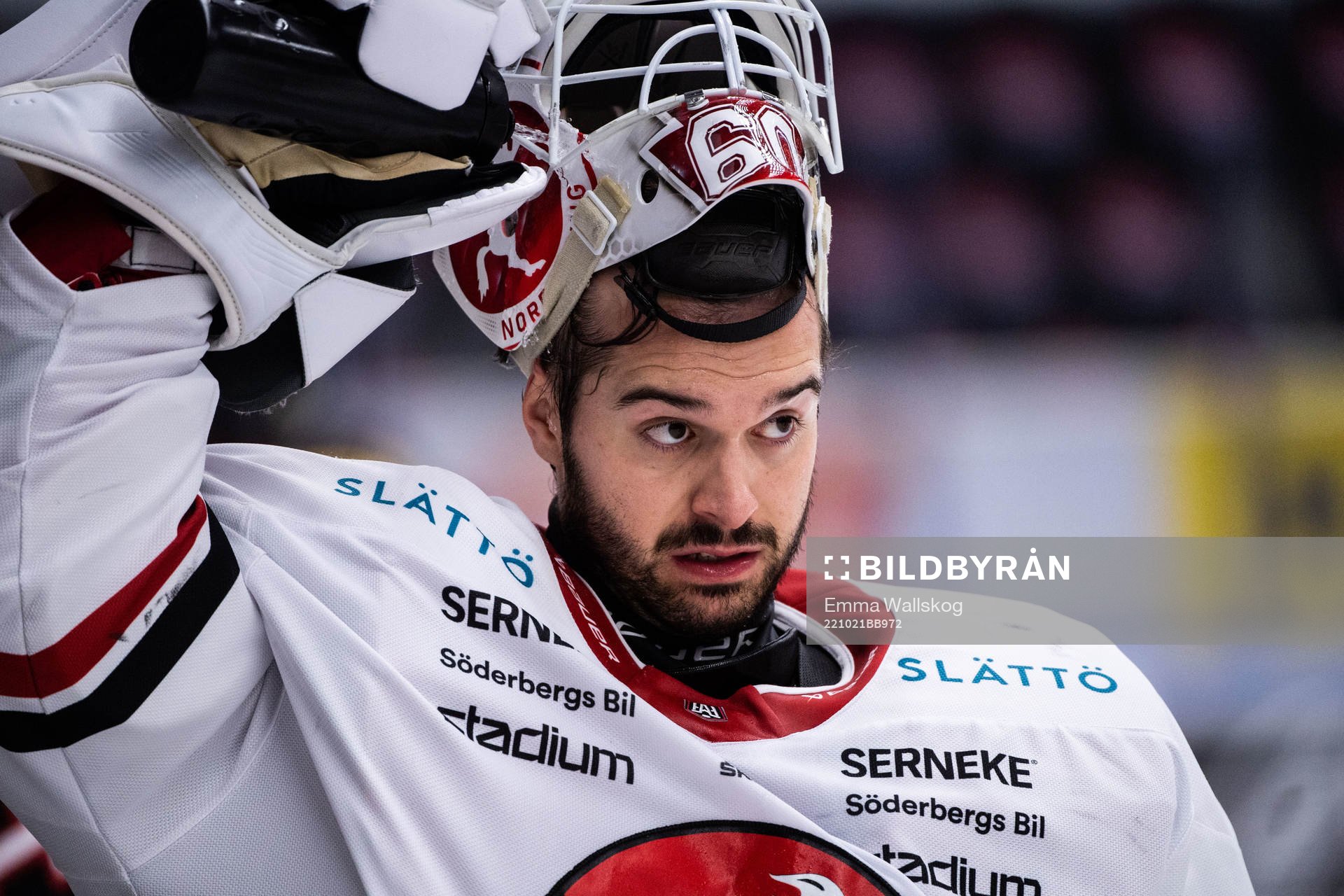 Vita Hästens målvakt Adam Ohre