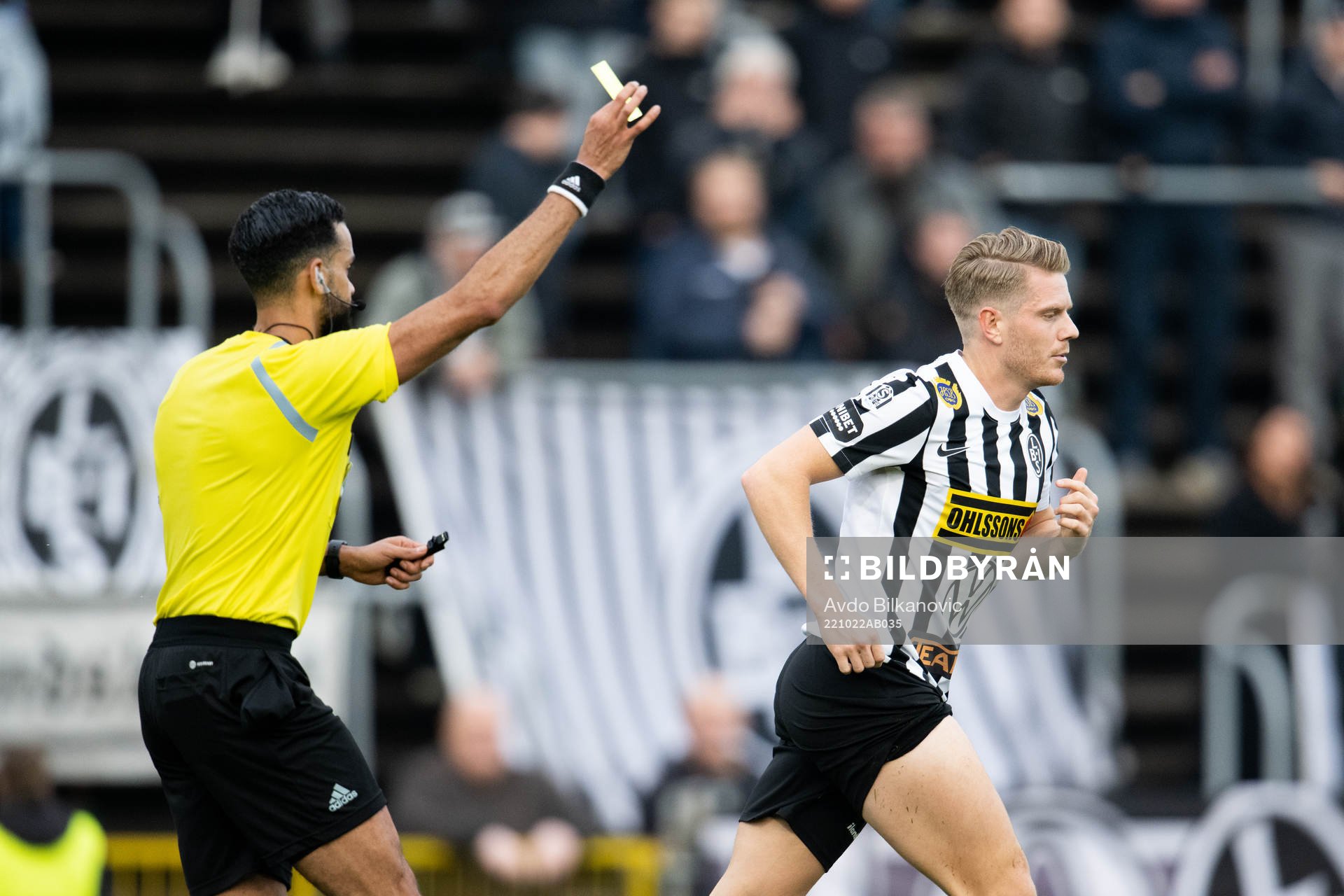 Domare Farouk Nehdi och Landskronas Jacob Blixt