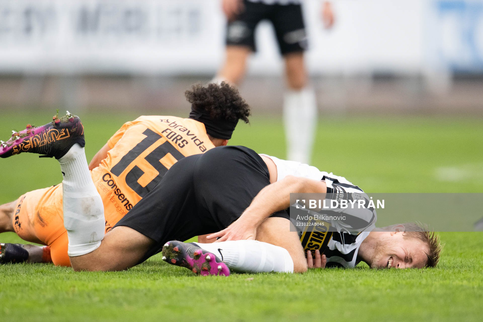 Landskronas Johan Rapp och AFC Eskilstunas Victor Fors