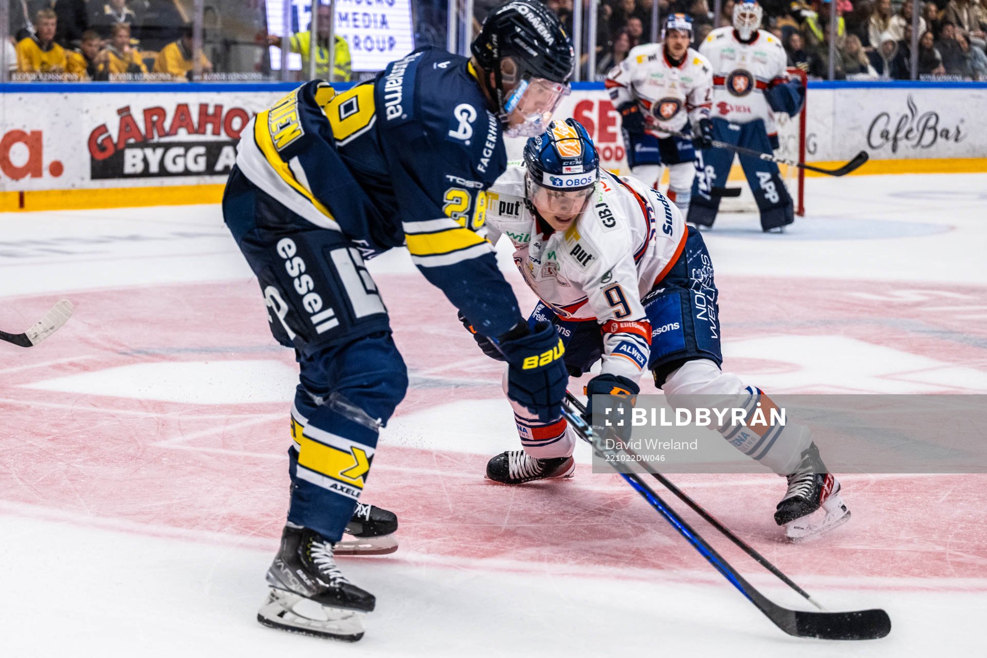 Växjös Victor Stjernborg  och HV71s Joonas Nättinen