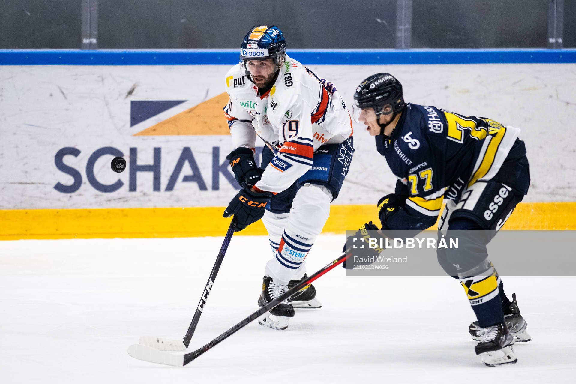 Växjös Amil Krupic och HV71s Herman Hansson