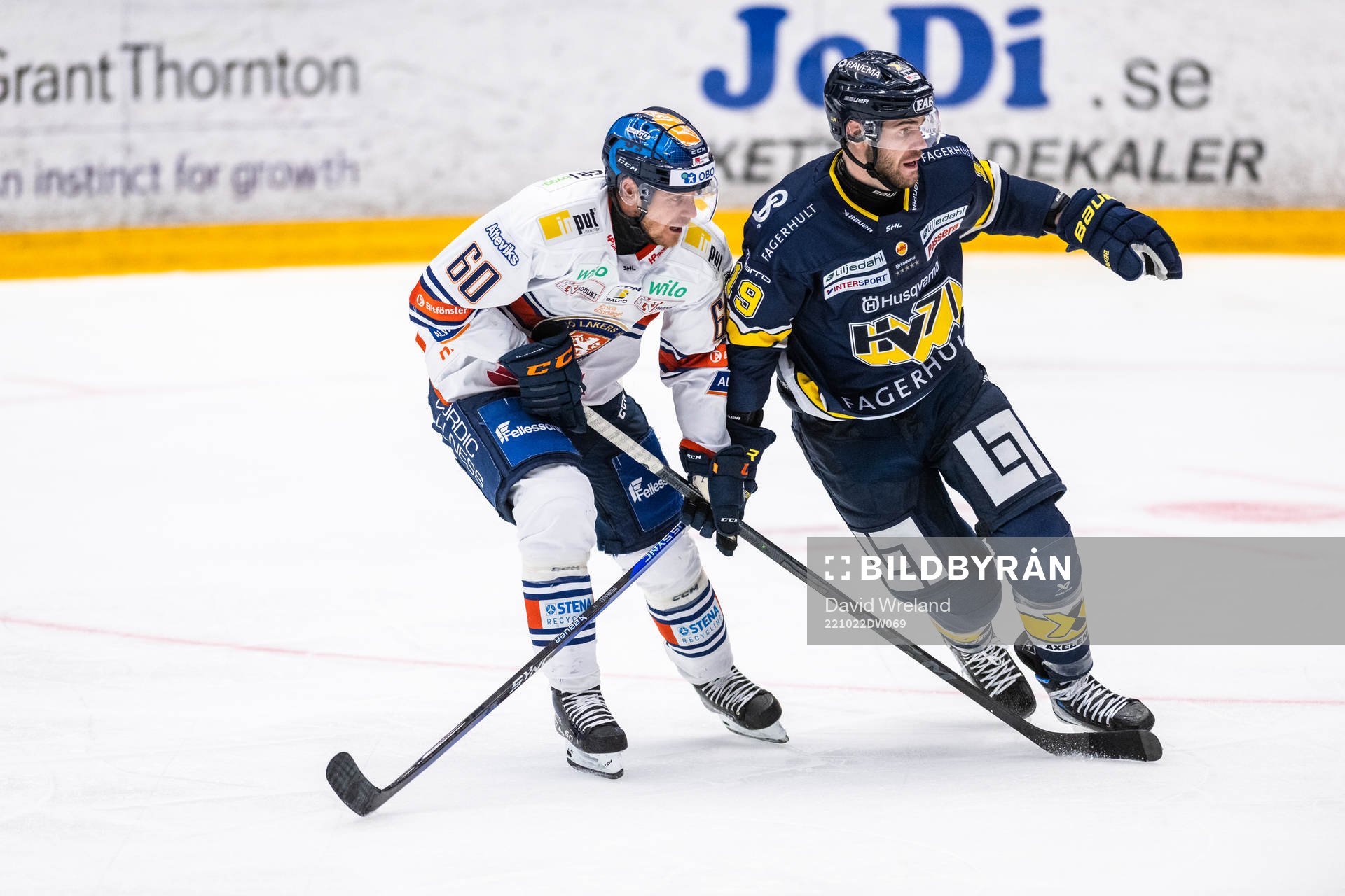 Växjös Erik Josefsson och HV71s Sam Vigneault