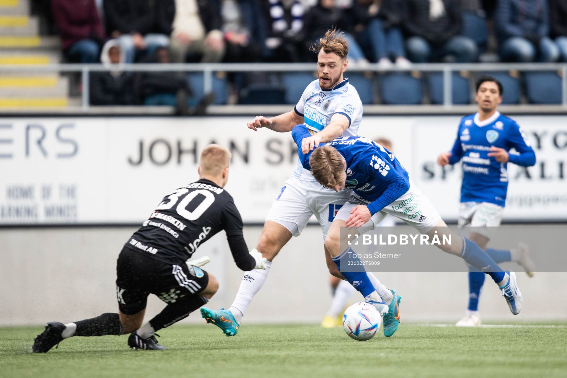 Umeå FCs målvakt Pontus Eriksson och Tobias Westin och