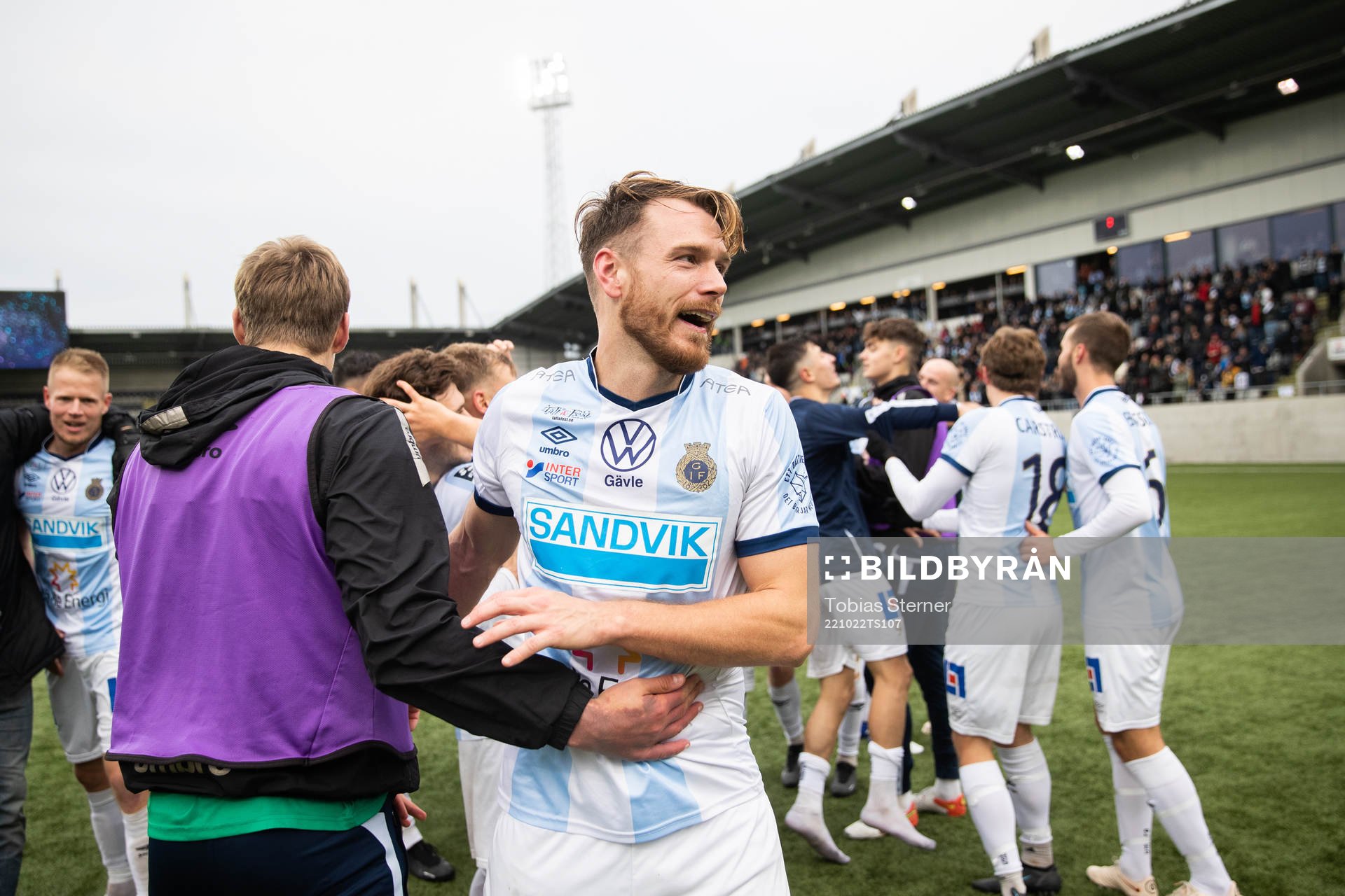 Gefles Leo Englund jublar