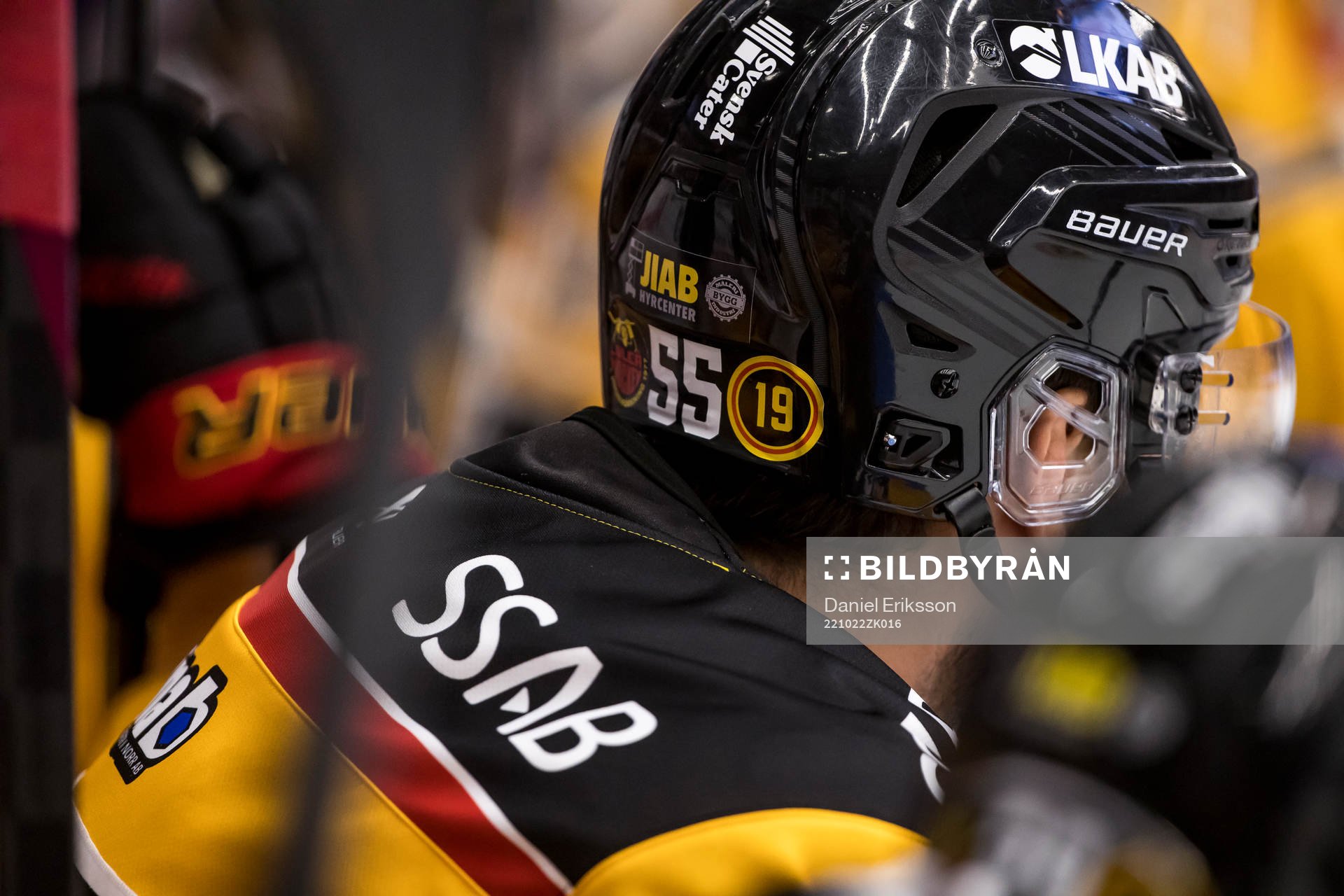 Luleås hjälm med nummer 19 för Tobias Forsberg