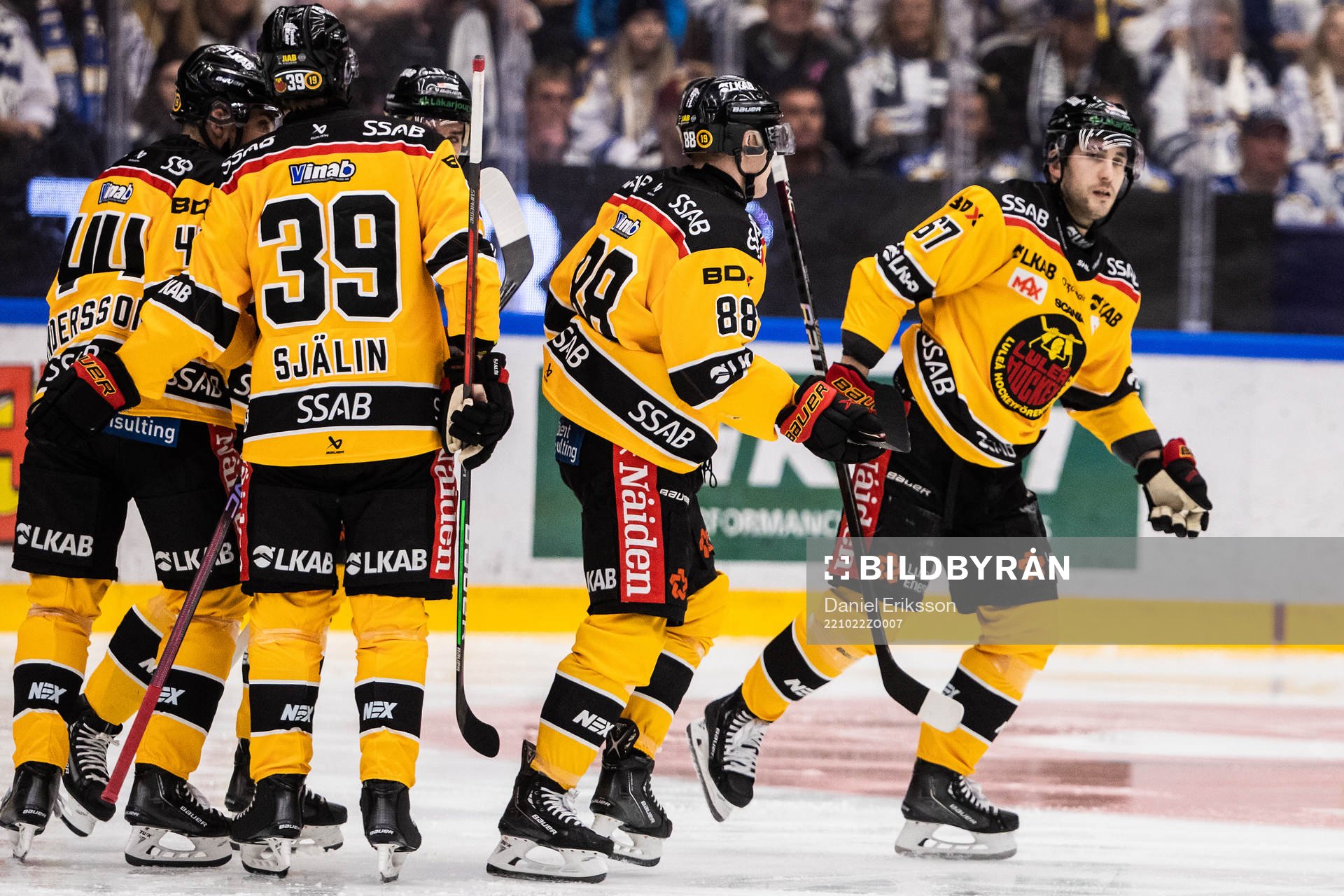 Luleås Konstantin Komarek jublar