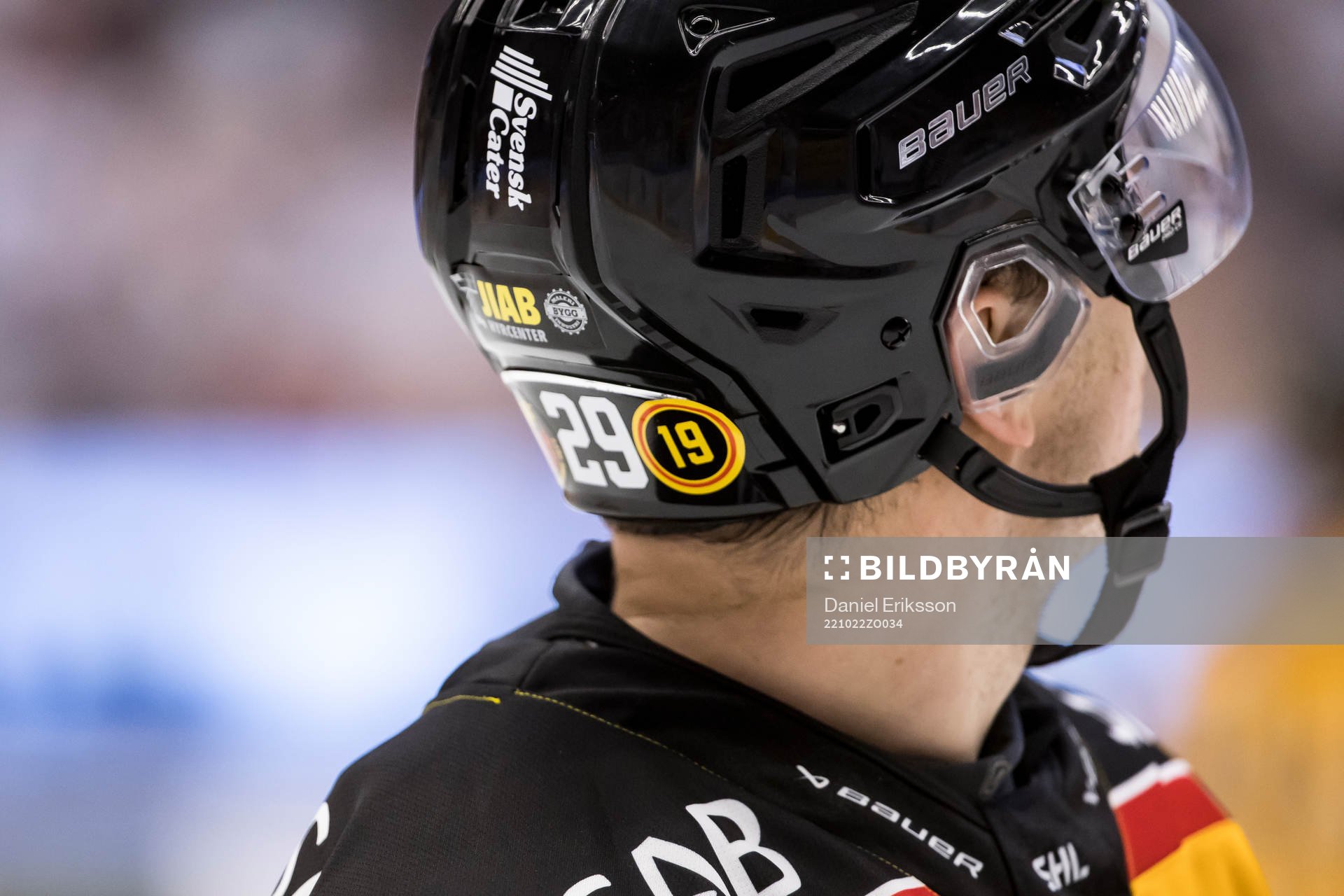 Luleås  hjälm med nummer 19 för Tobias Forsberg