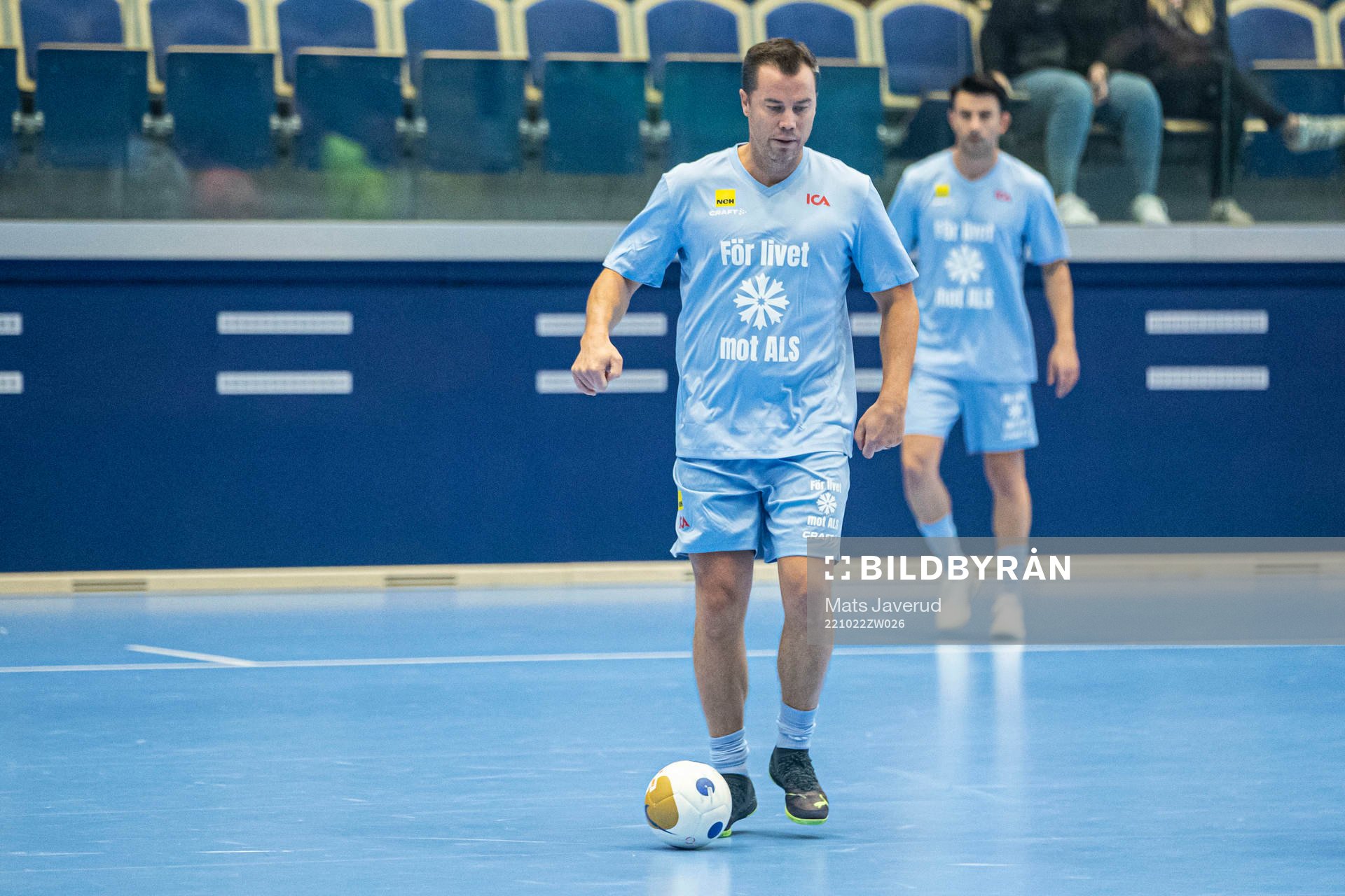 Malmölirares Daniel Andersson under fotbollsmatchen i För livet cupen mot ALS mellan Malmölirare och Piddes Pågars den 22 oktober 2022 i Malmö.