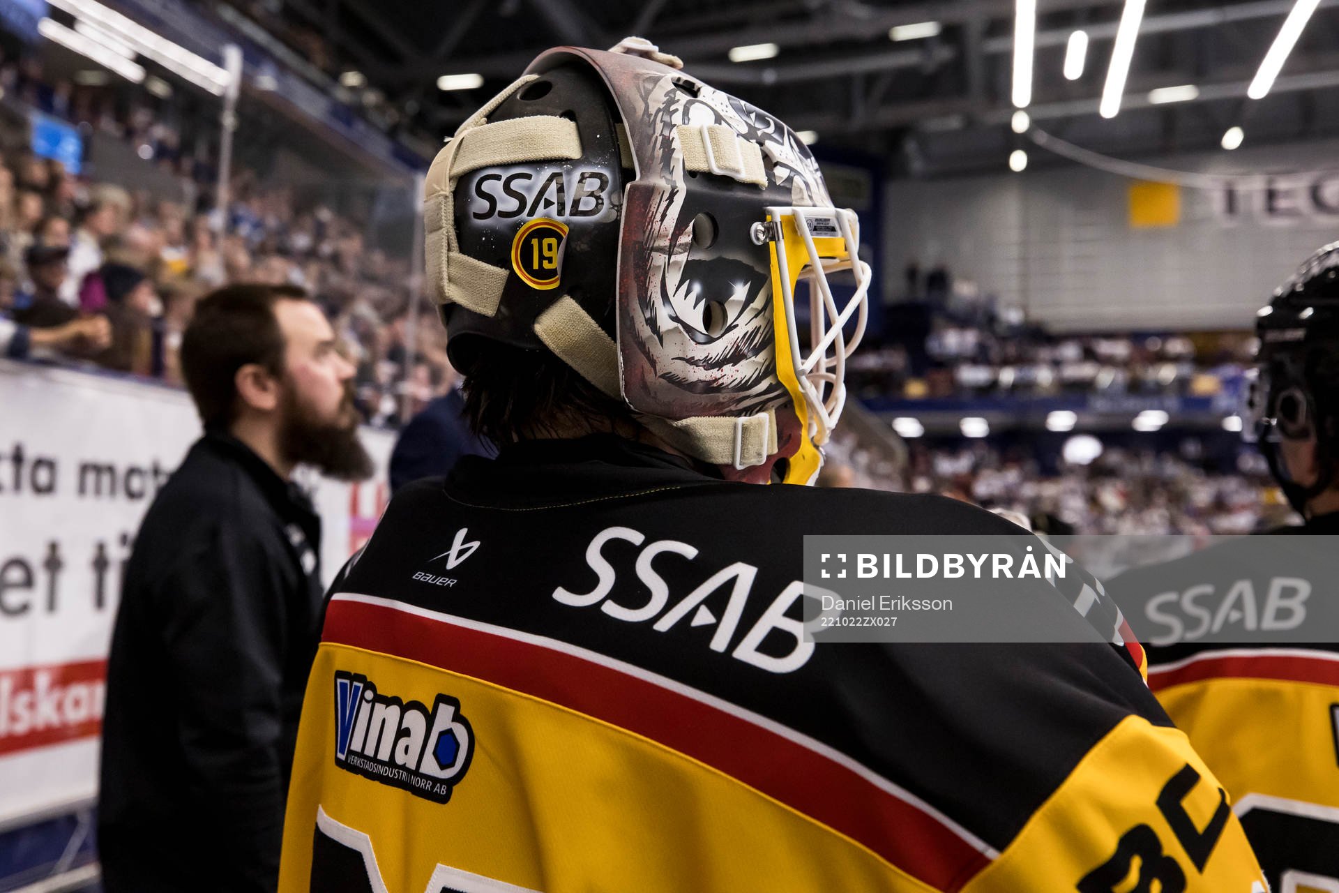 Luleås hjälm med nummer 19 för Tobias Forsberg