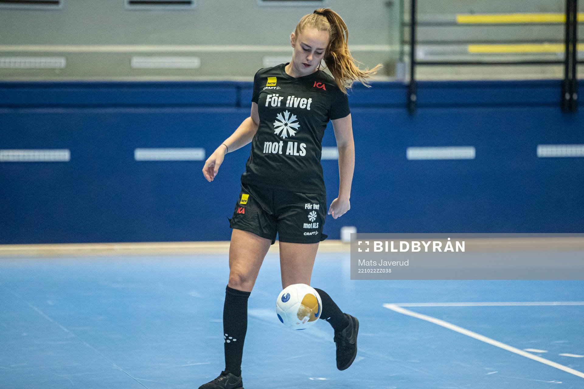 under fotbollsmatchen i För livet cupen mot ALS mellan
