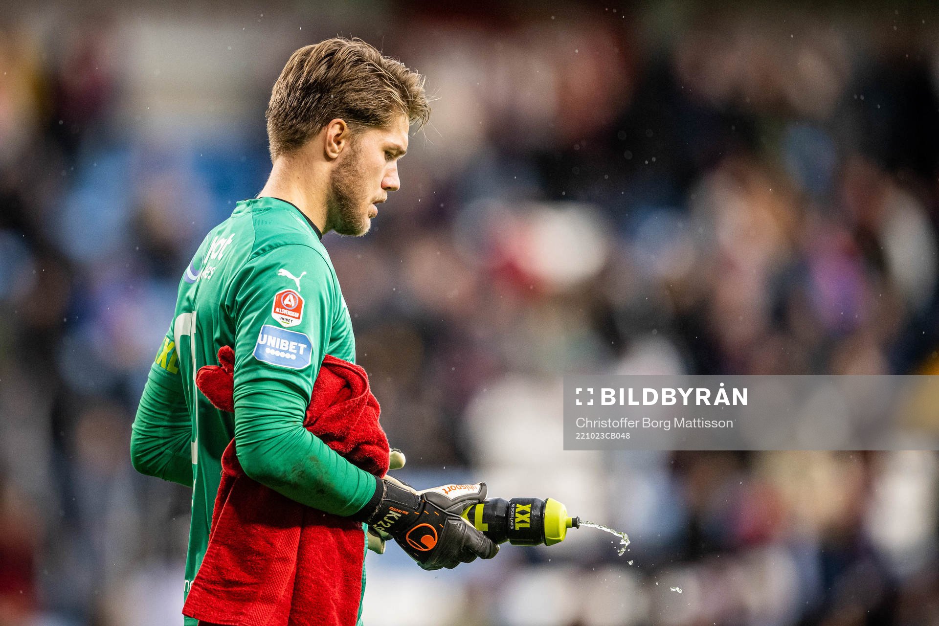 Helsingborgs målvakt Kalle Joelsson deppar