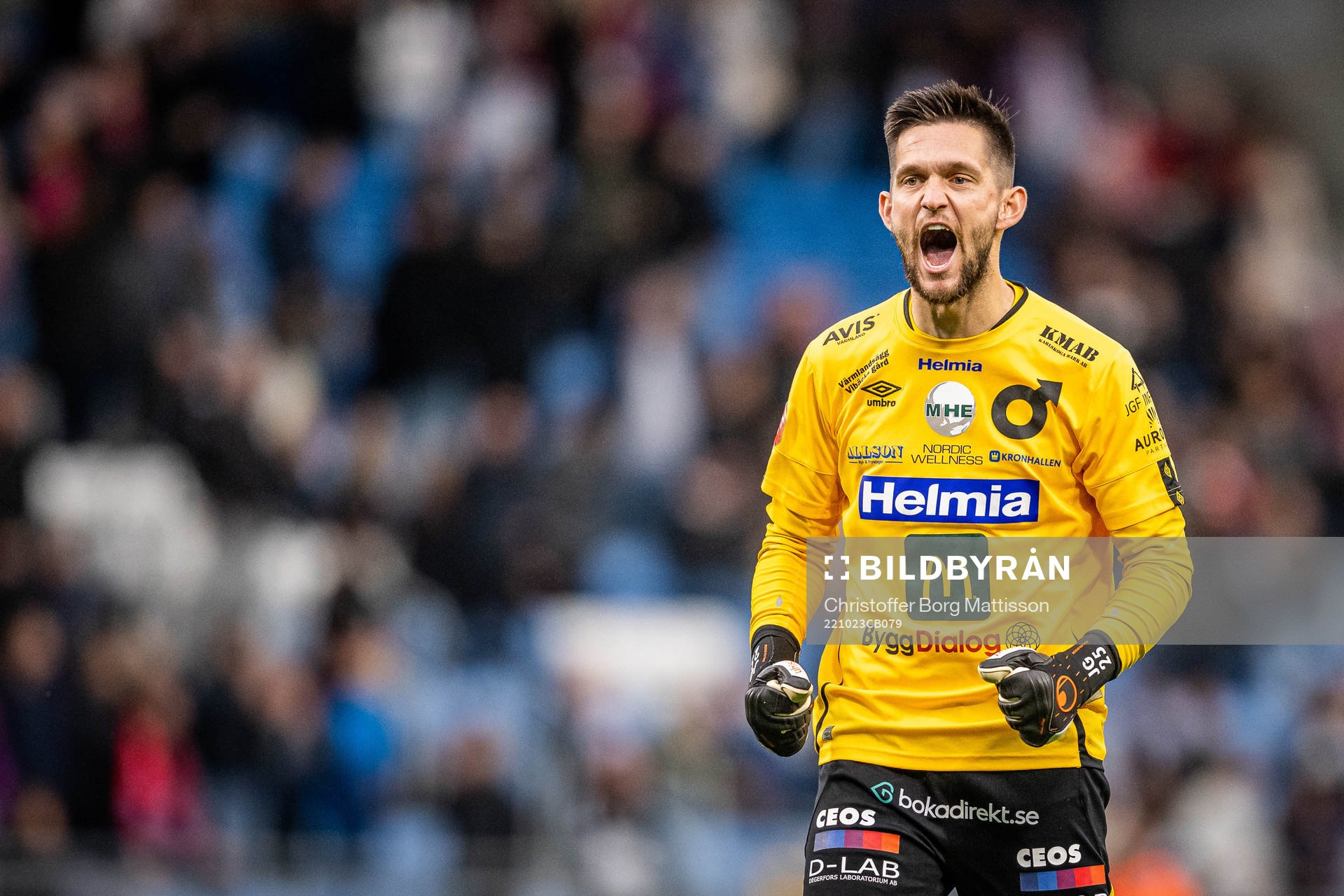 Degerfors målvakt Jeffrey Gal jublar
