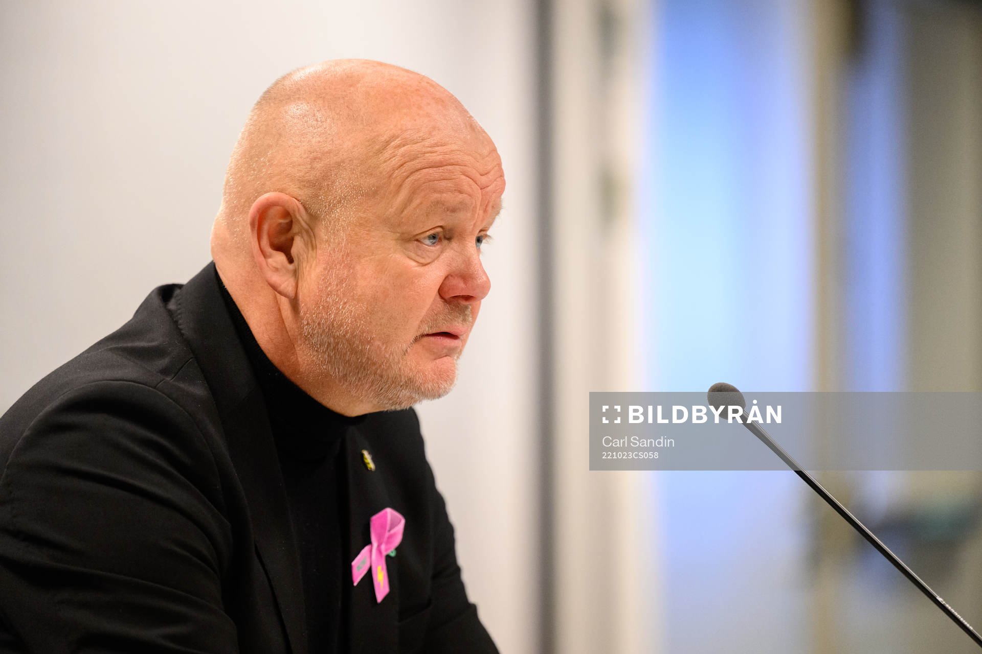 Häckens tränare Per-Mathias Høgmo på en presskonferens