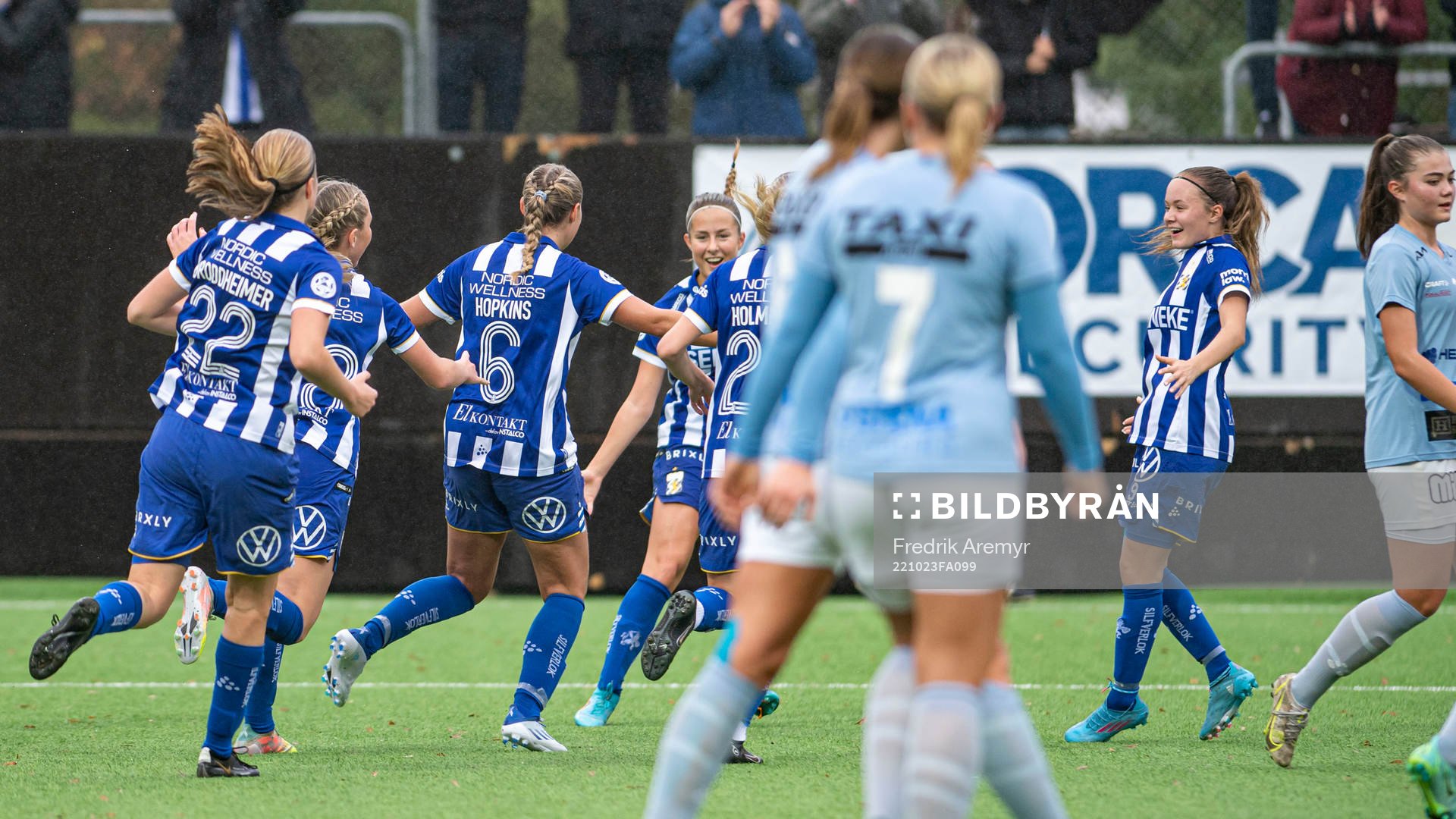 IFK Göteborgs spelare jublar