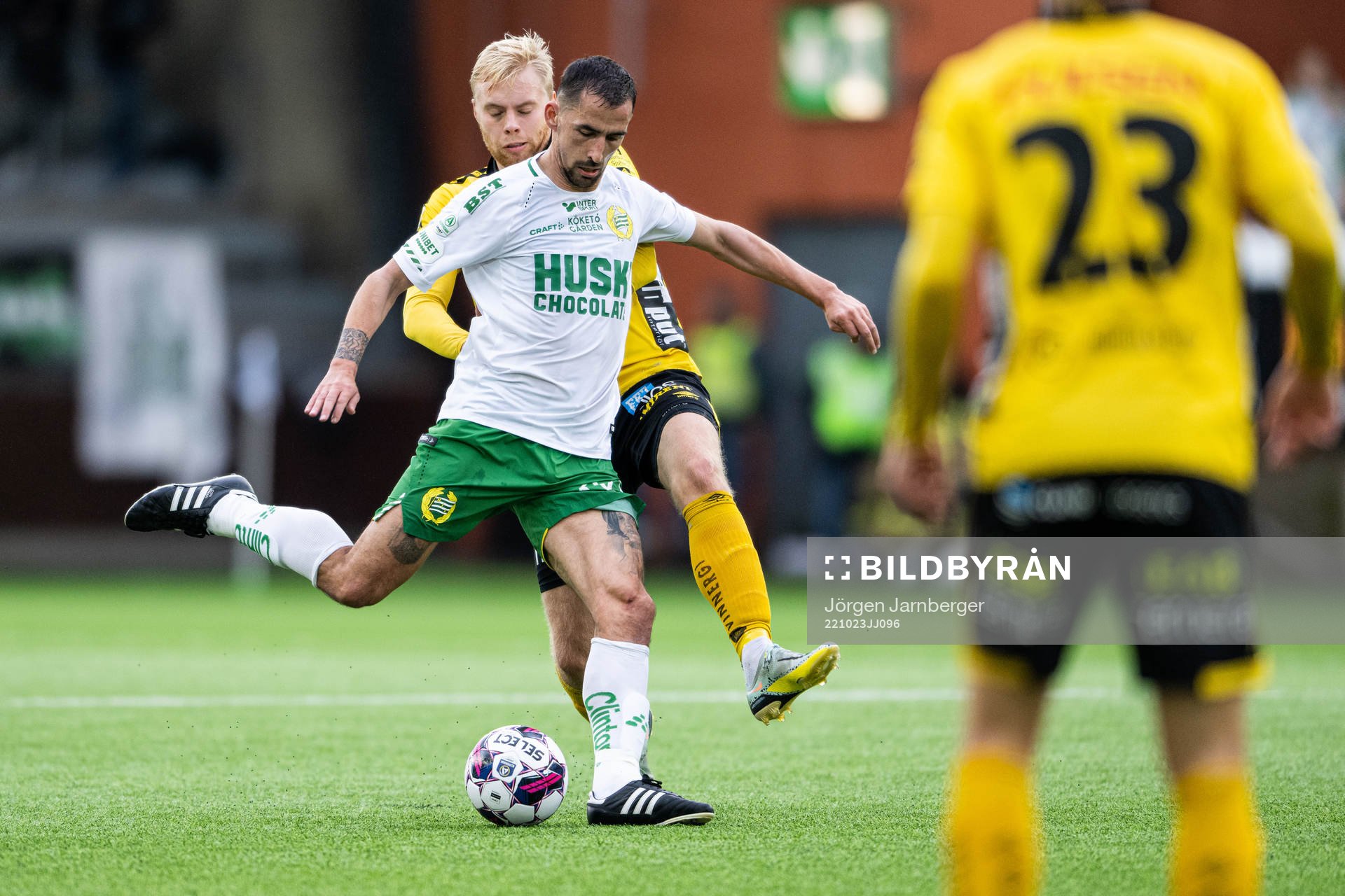 Hammarbys Loret Sadiku och Elfsborgs Sveinn Guðjohnsen