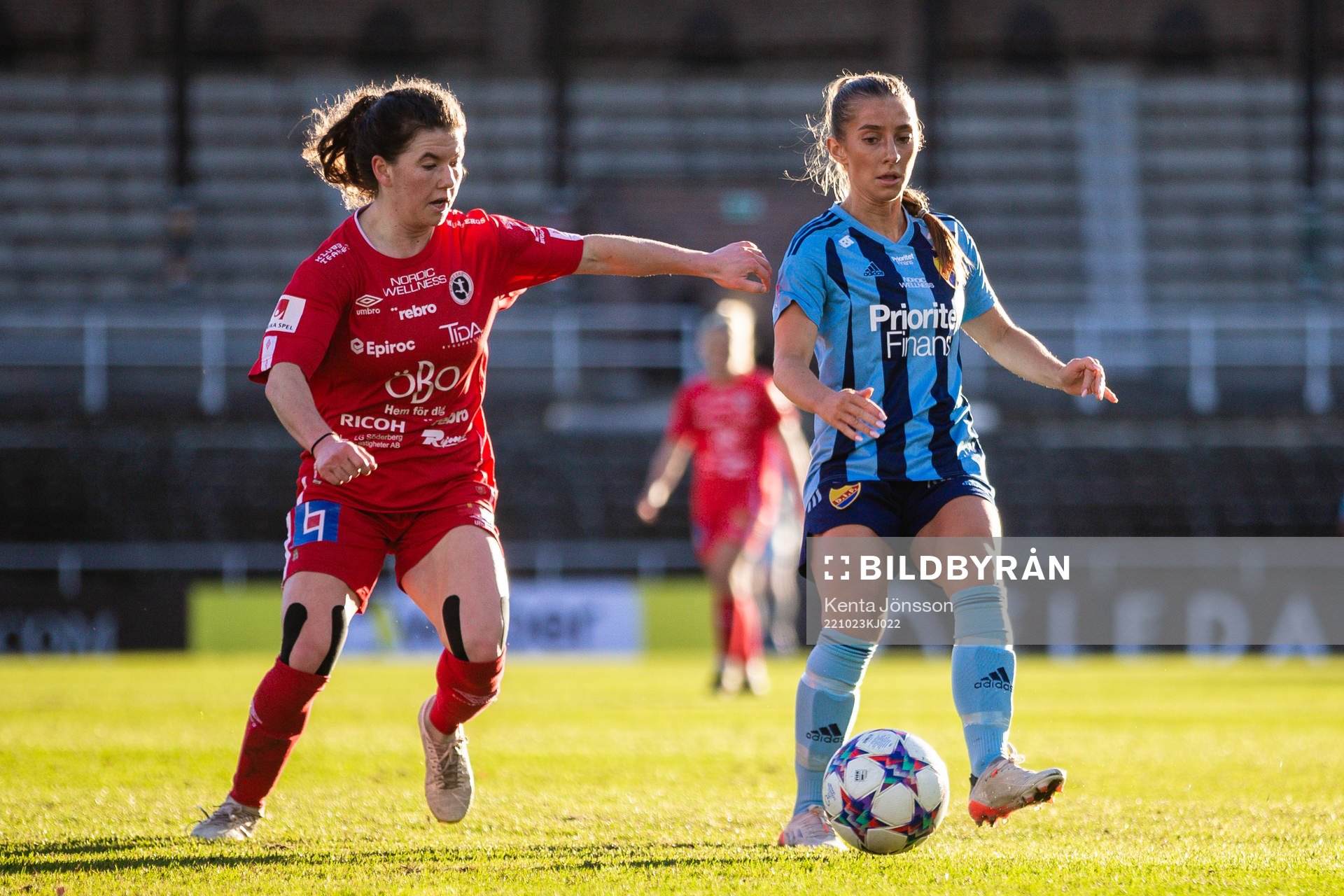 Örebros Elisabeth Pechersky och Djurgårdens Tilde Lindwall