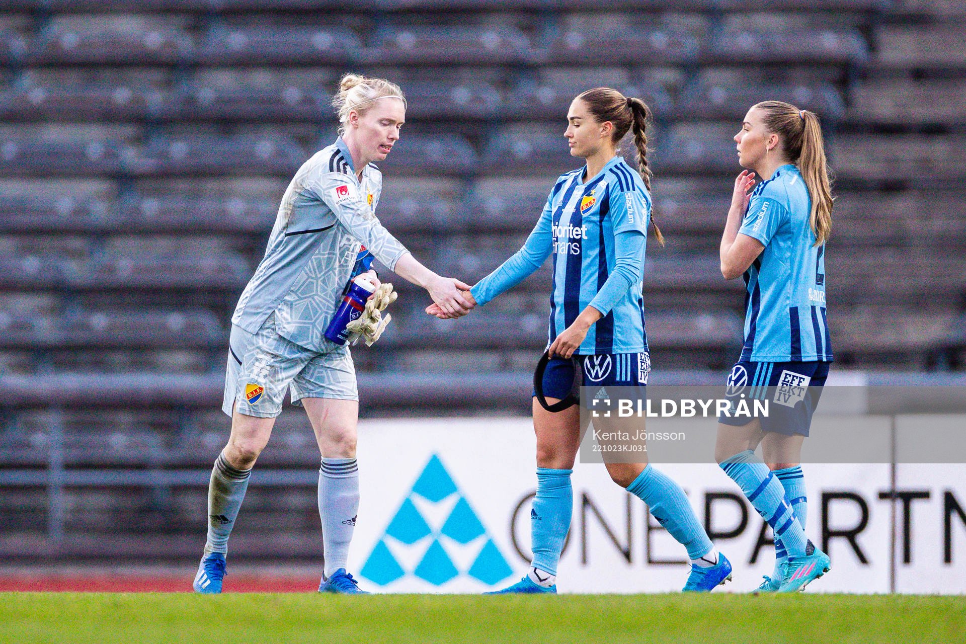 Djurgårdens målvakt Hedvig Lindahl och Tilde Lindwall