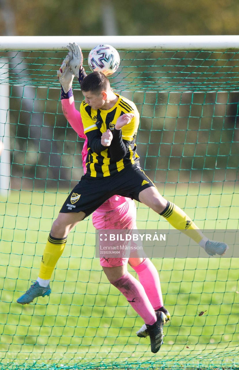IFK Hässleholms Victor Ahlgren i juniormatchen, kval, U19,