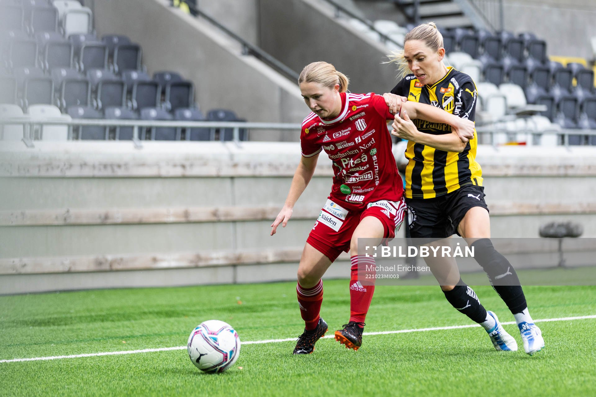 Piteås Hanna Andersson och Häckens Elin Rubensson