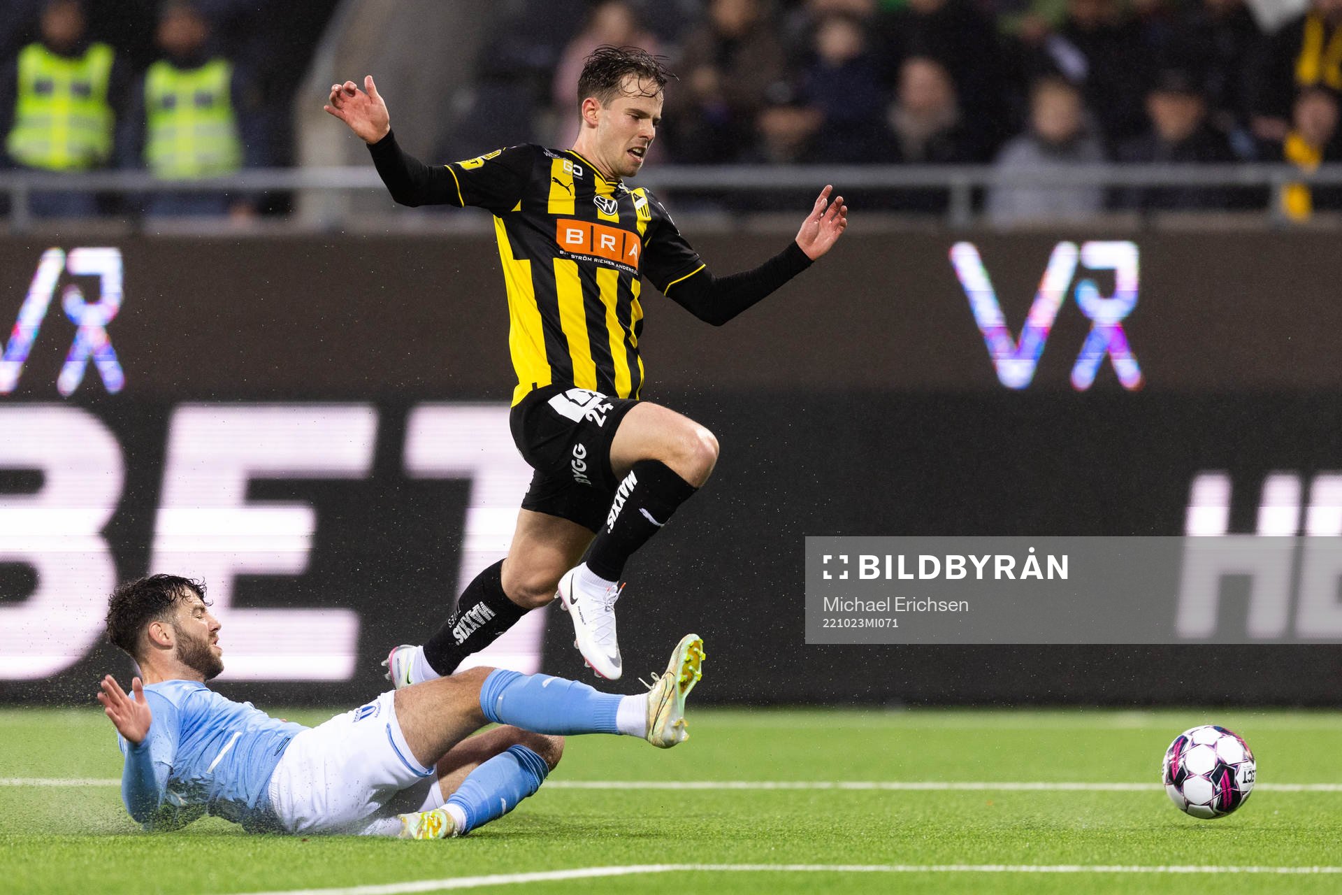 Malmö FFs Erdal Rakip och Häckens Lars Olden Larsen