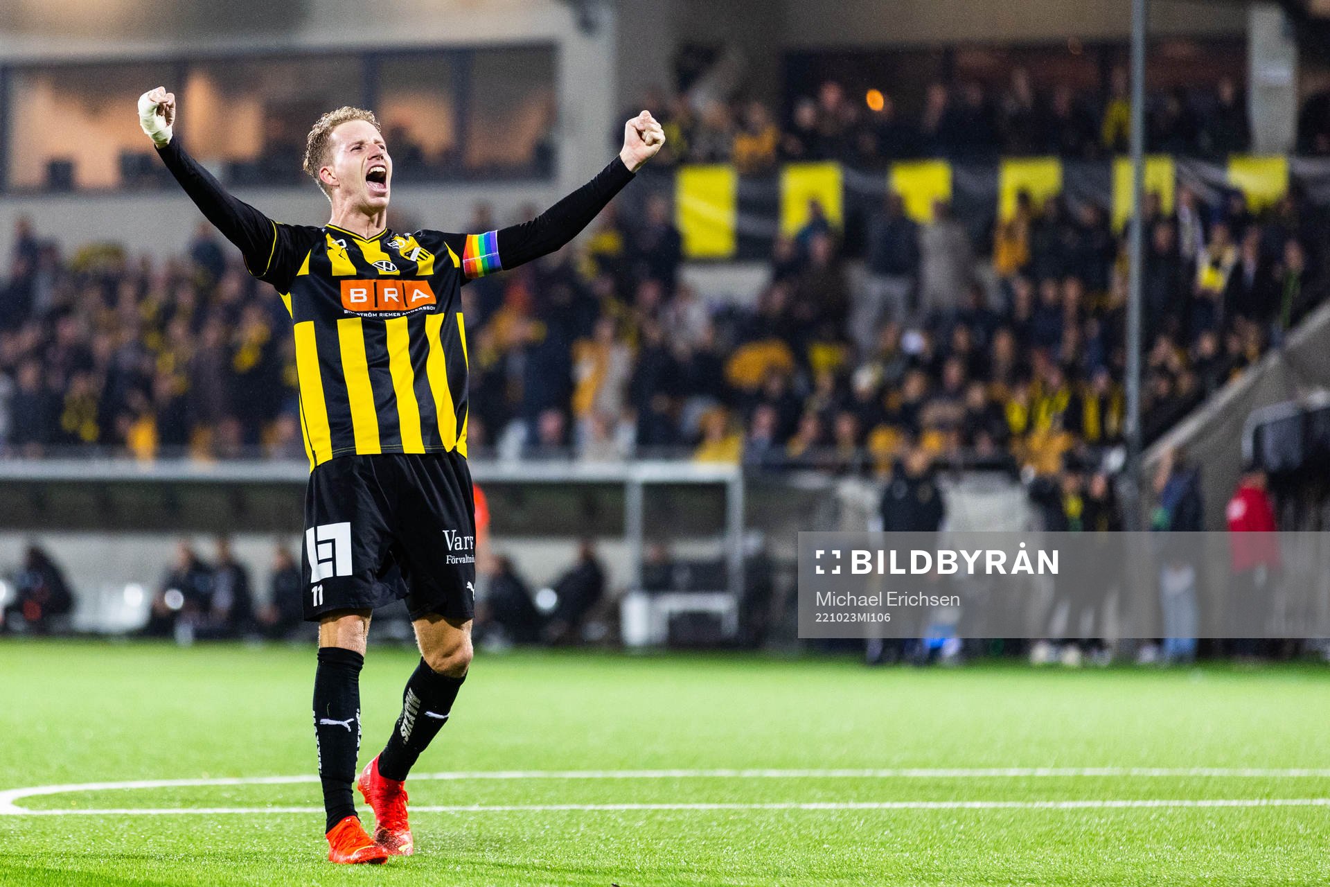 Häckens Samuel Gustafson jublar