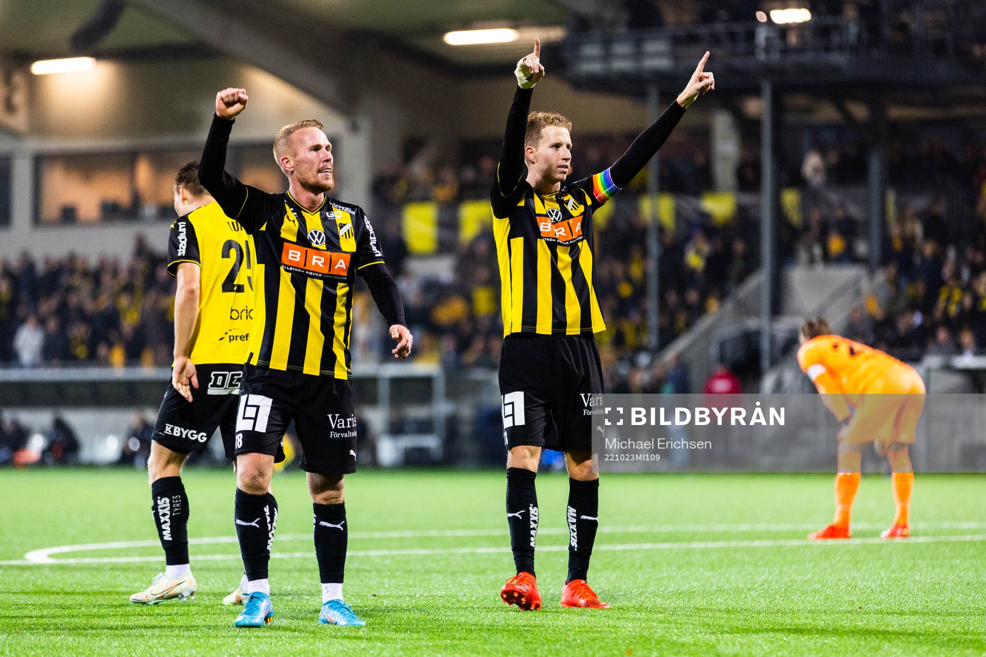 Häckens Samuel Gustafson jublar