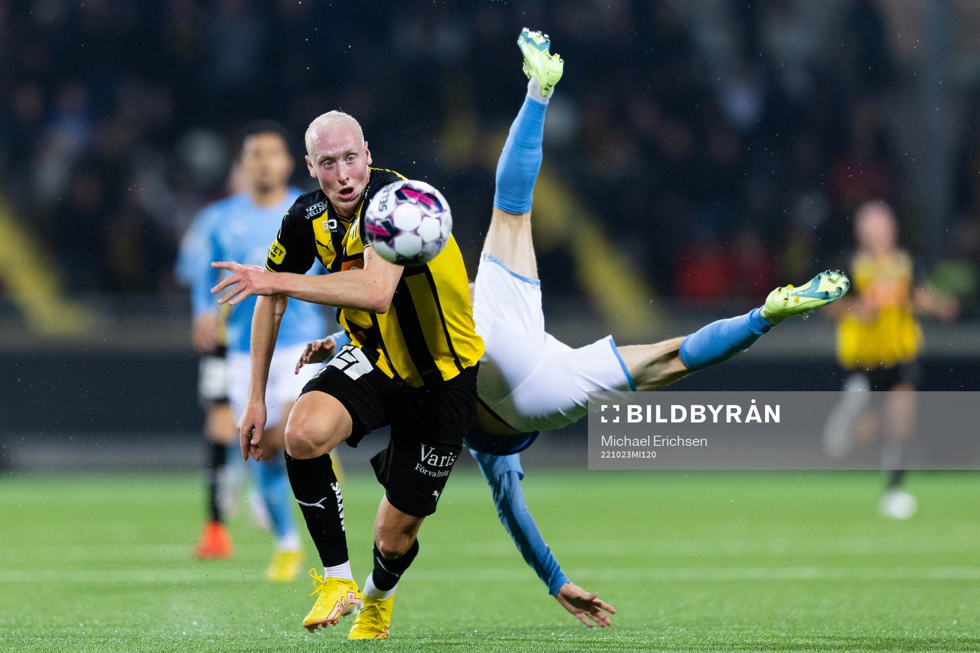 Häckens Valgeir Fridriksson och Malmö FFs Oscar Lewicki