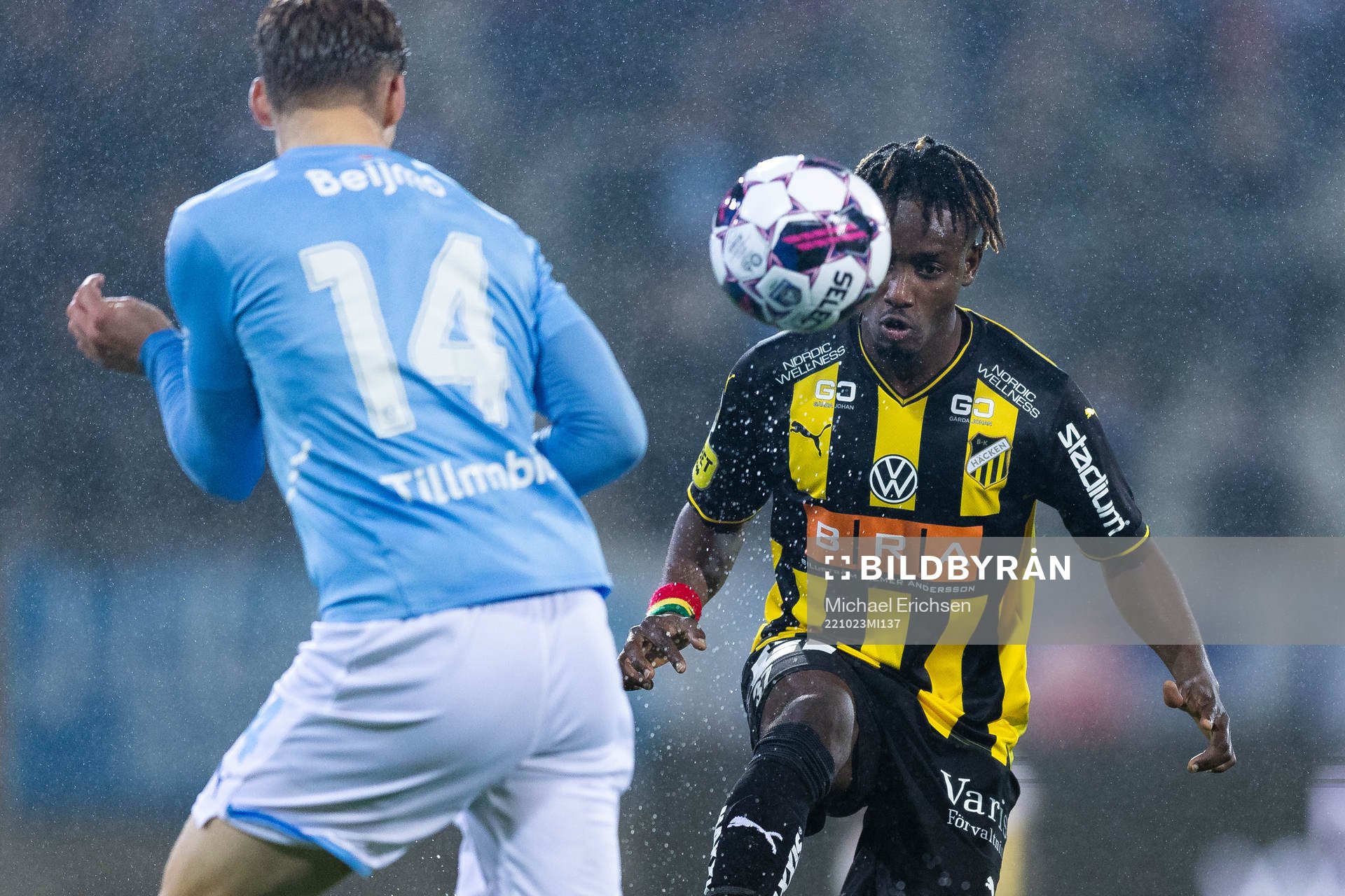 Häckens Ibrahim Sadiq och Malmö FFs Felix Beijmo