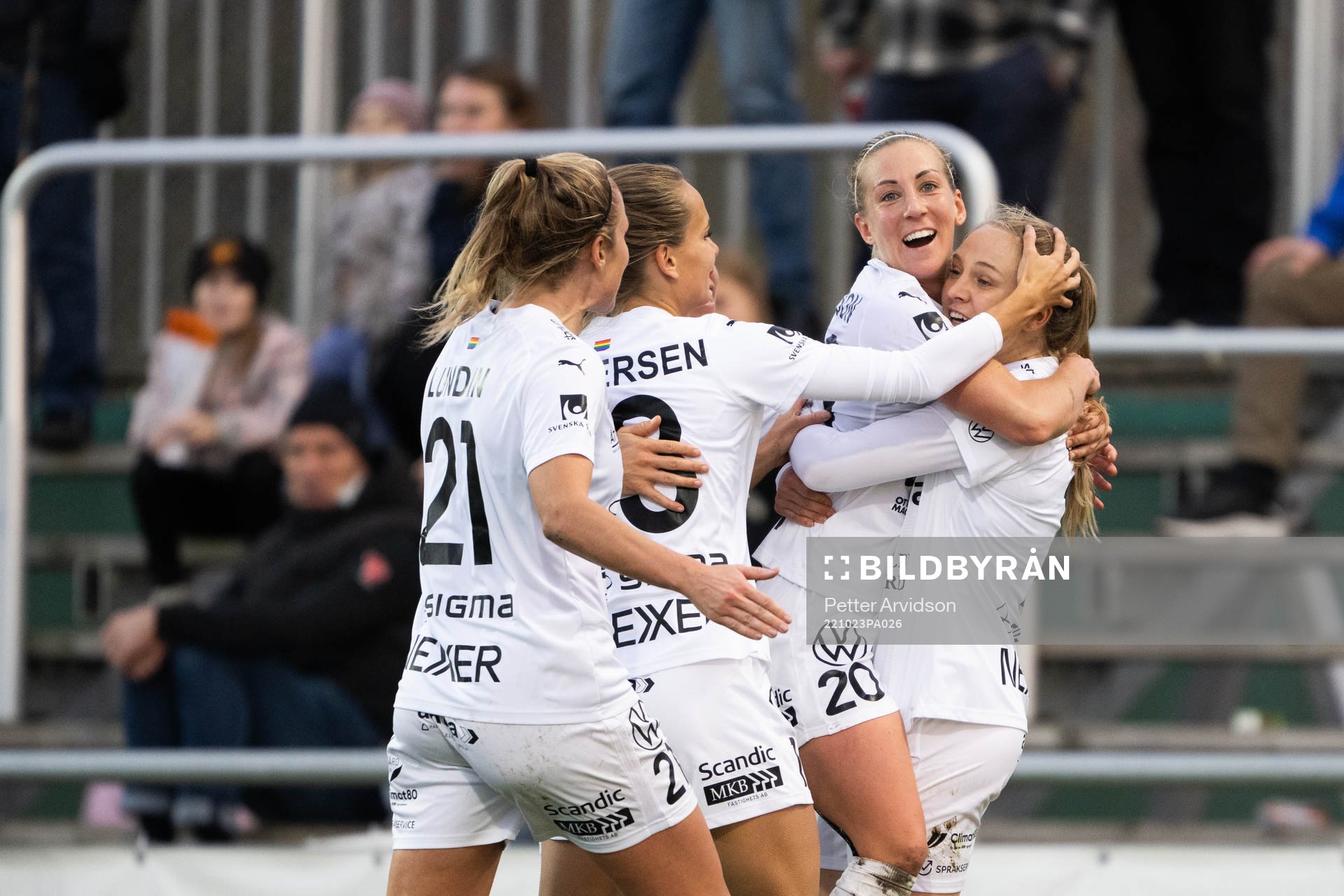 FC Rosengårds Fiona Brown jublar