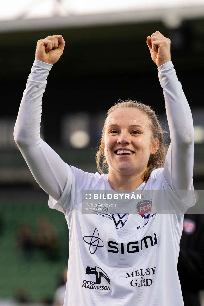 FC Rosengårds Fiona Brown jublar