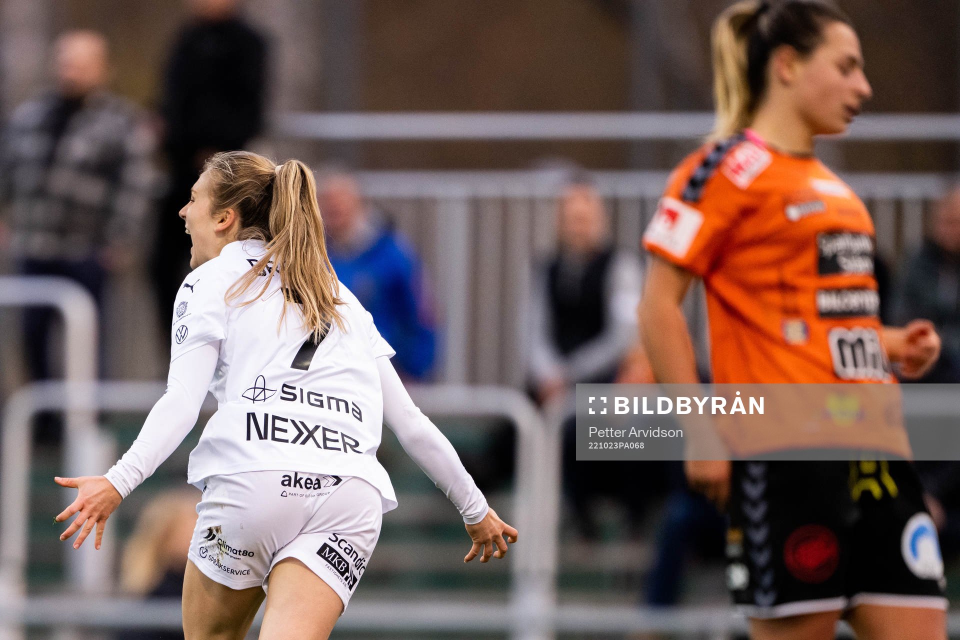 FC Rosengårds Fiona Brown jublar