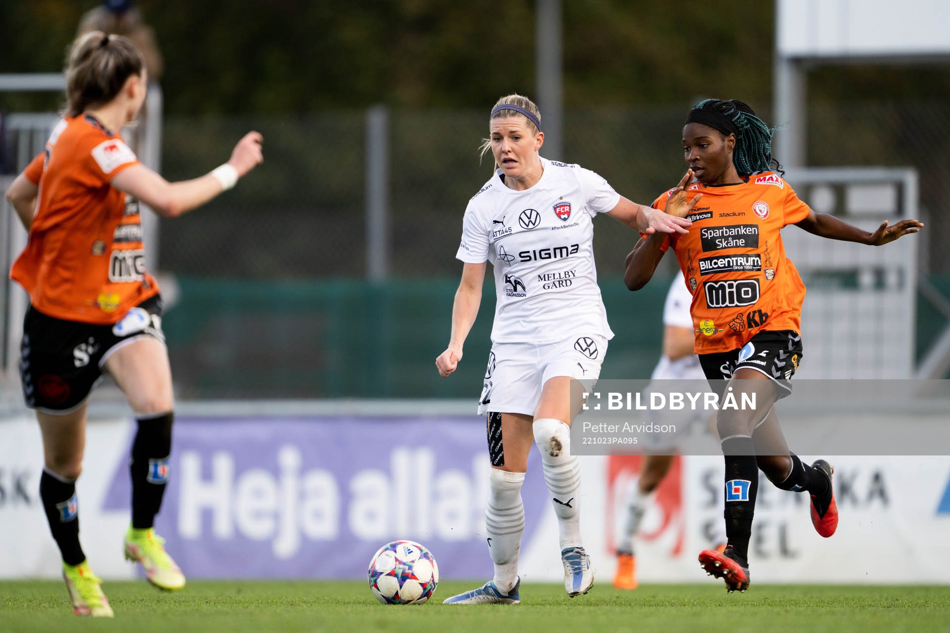 FC Rosengårds Olivia Schough och Kristianstads Easther