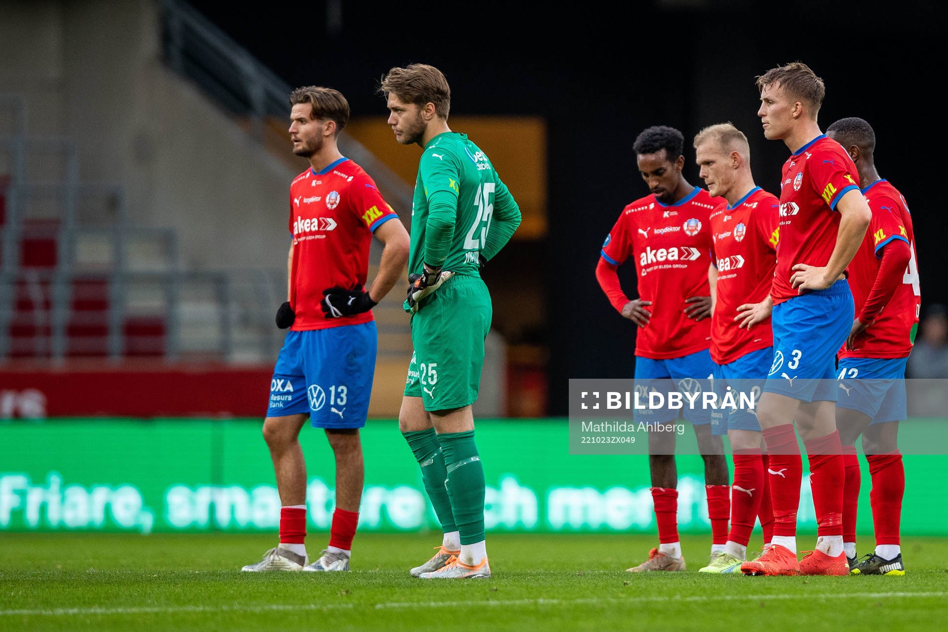 Helsingborgs Wilhelm Loeper, målvakt Kalle Joelsson, Taha