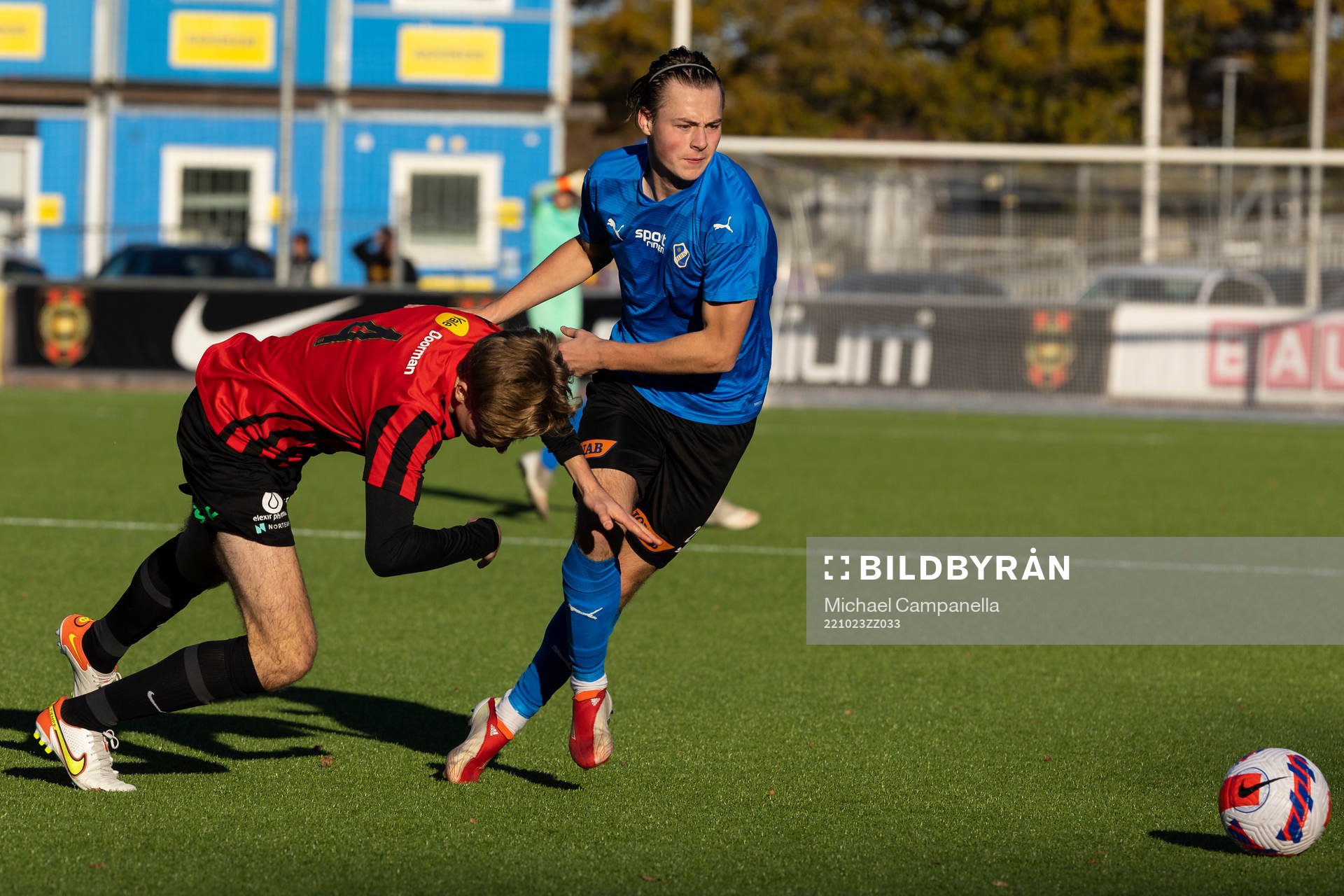 Halmstads Hjalmar Åberg och Brommapojkarnas Vincent Bodin