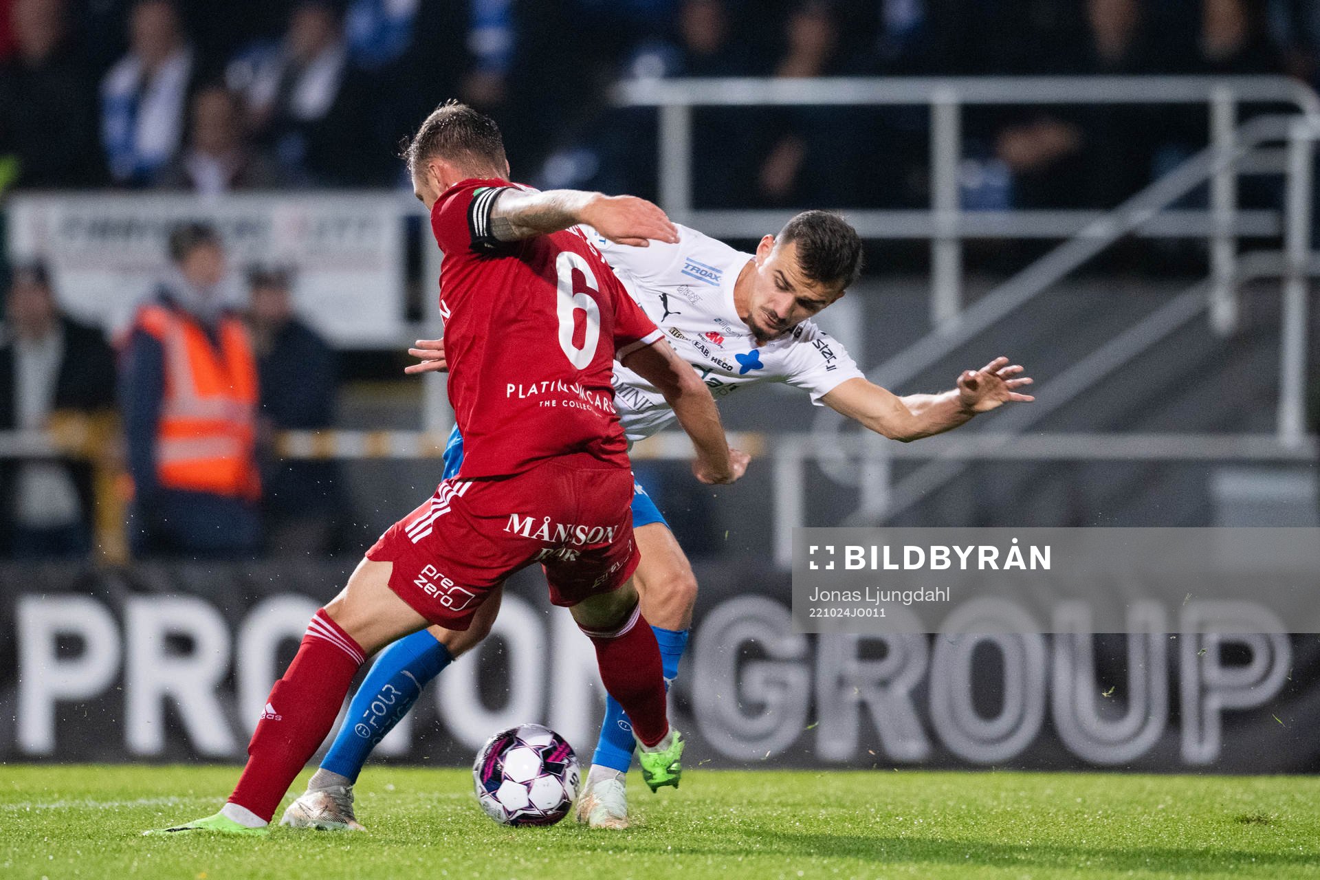 IFK Norrköpings Linus Wahlqvist Egnell och Värnamos Ajdin